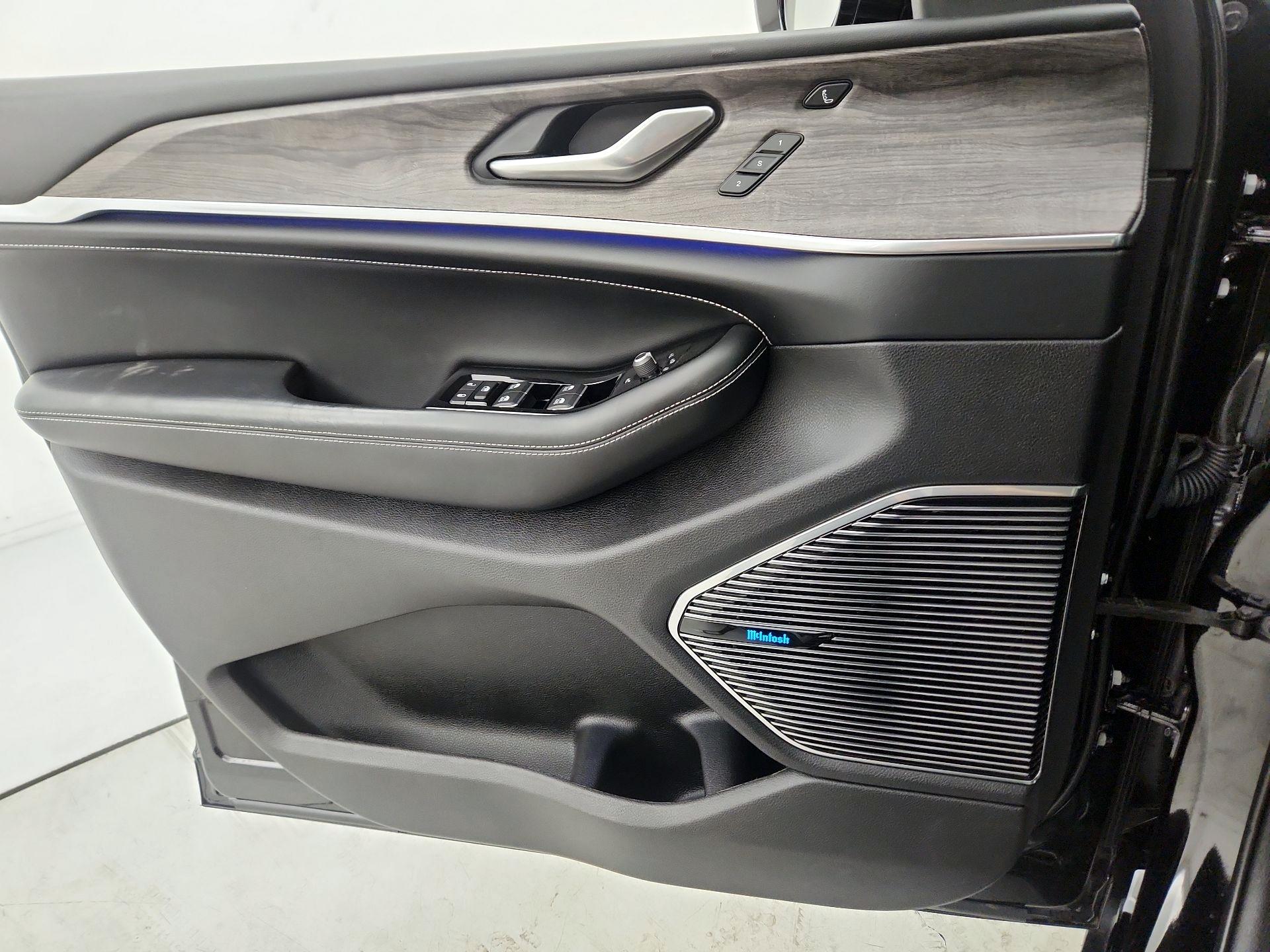 Thumbnail: 2022 Jeep Grand Cherokee L - 12