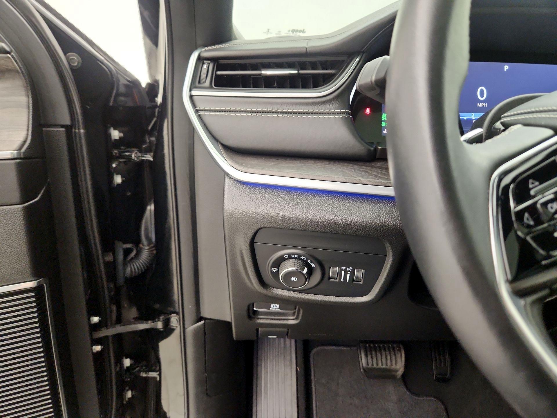 Thumbnail: 2022 Jeep Grand Cherokee L - 13