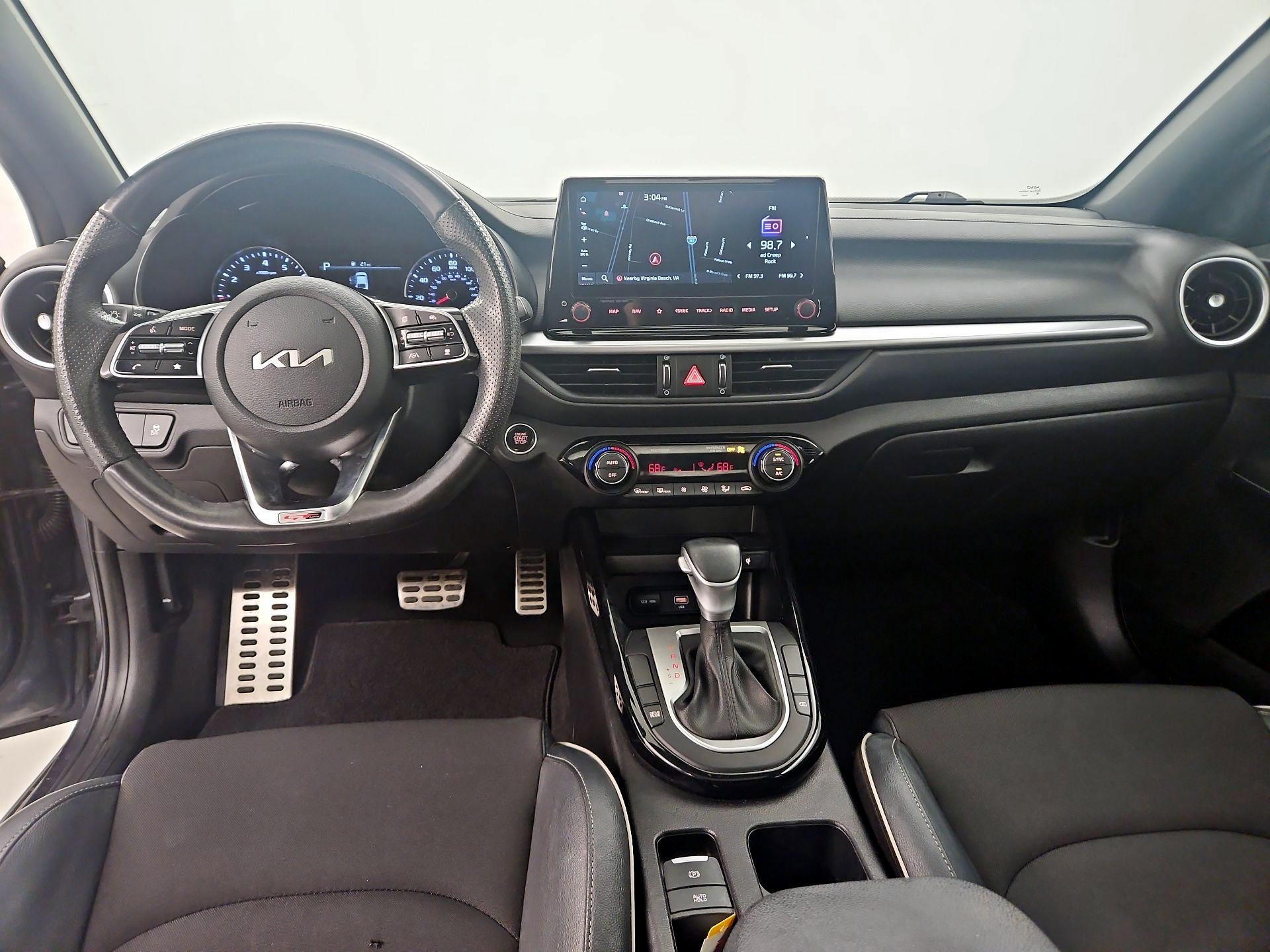 Thumbnail: 2023 Kia Forte - 9
