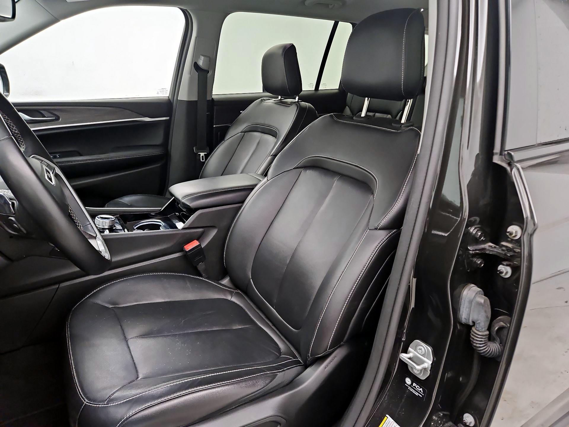 Thumbnail: 2022 Jeep Grand Cherokee L - 11