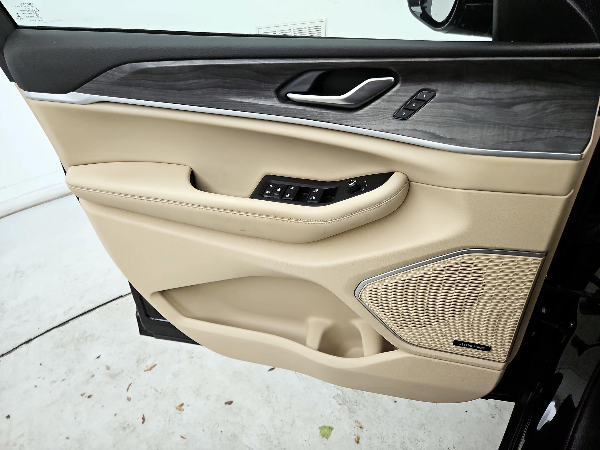 Thumbnail: 2022 Jeep Grand Cherokee L - 12