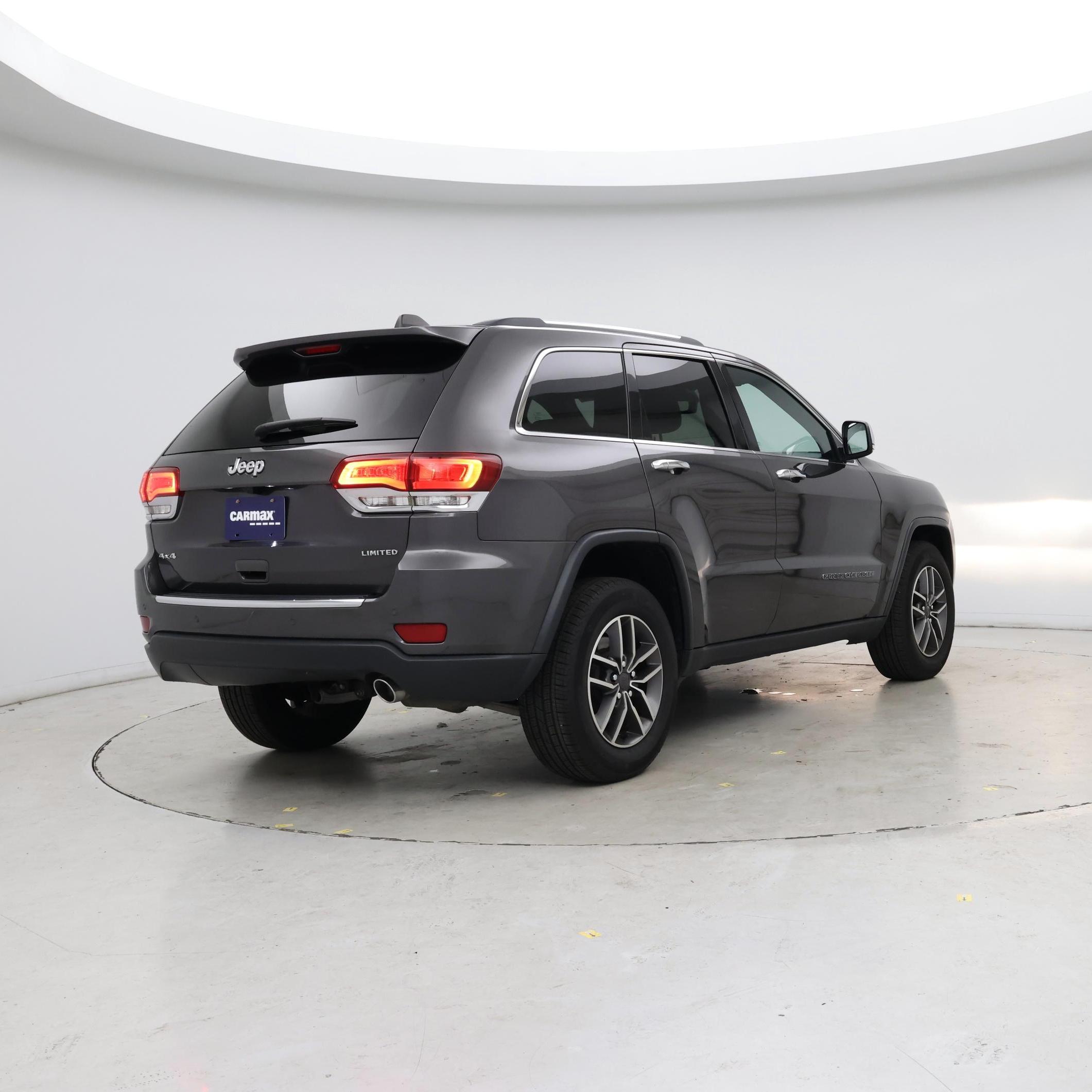 Thumbnail: 2020 Jeep Grand Cherokee - 8