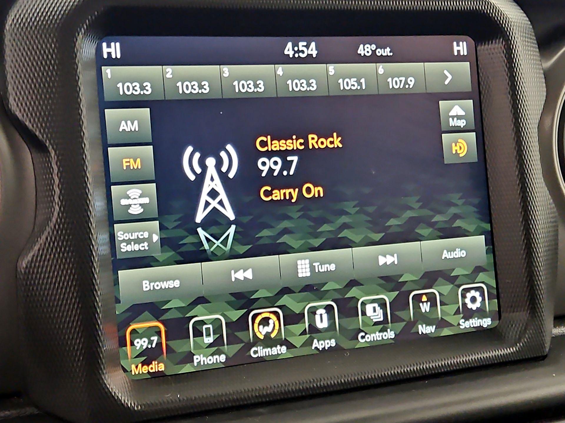 Thumbnail: 2021 Jeep Gladiator - 15