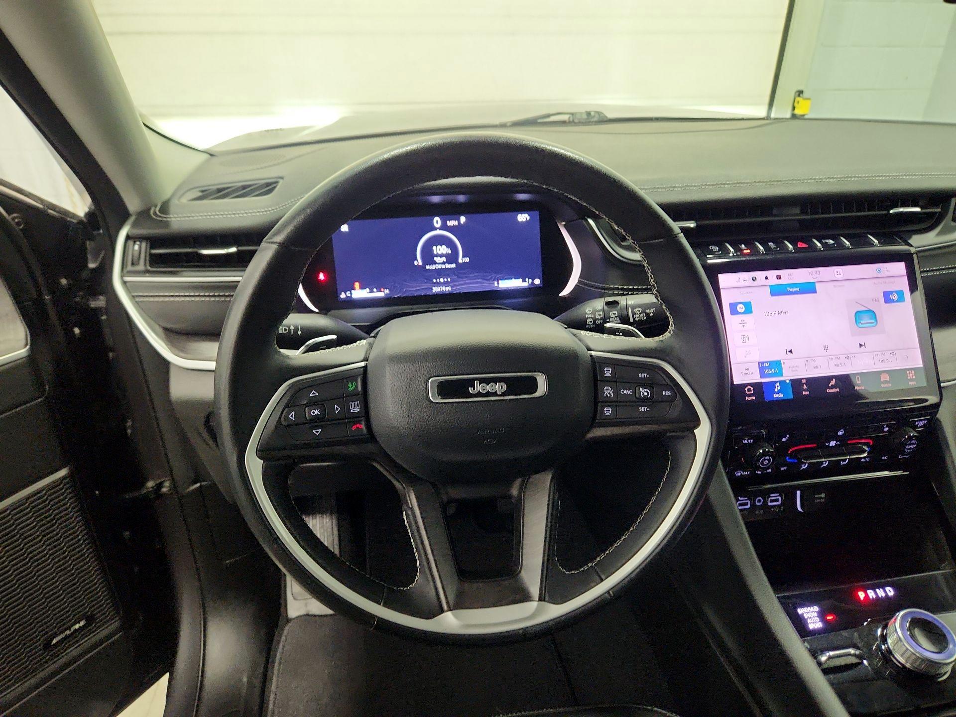 Thumbnail: 2022 Jeep Grand Cherokee - 10