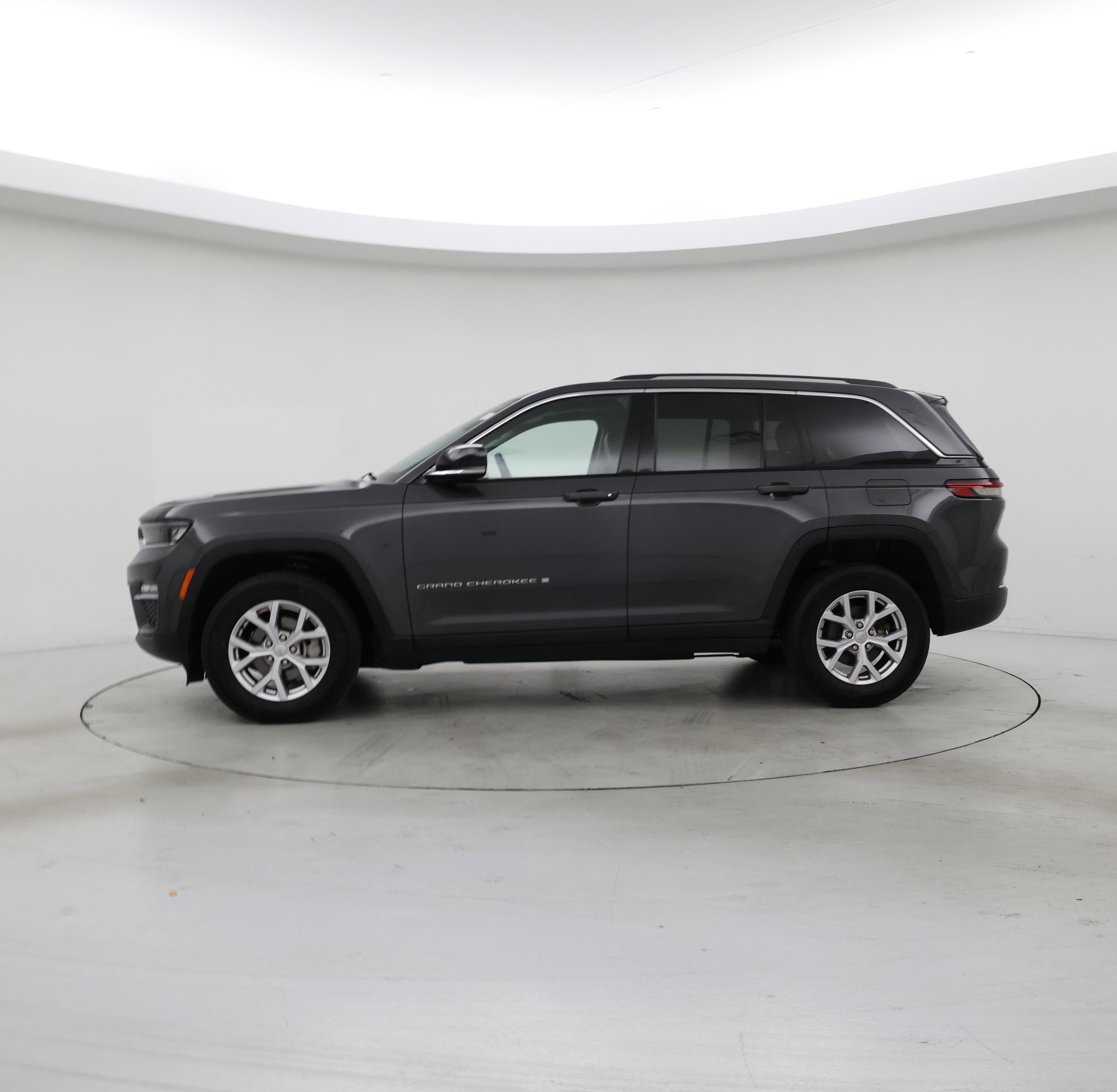 Thumbnail: 2022 Jeep Grand Cherokee - 3