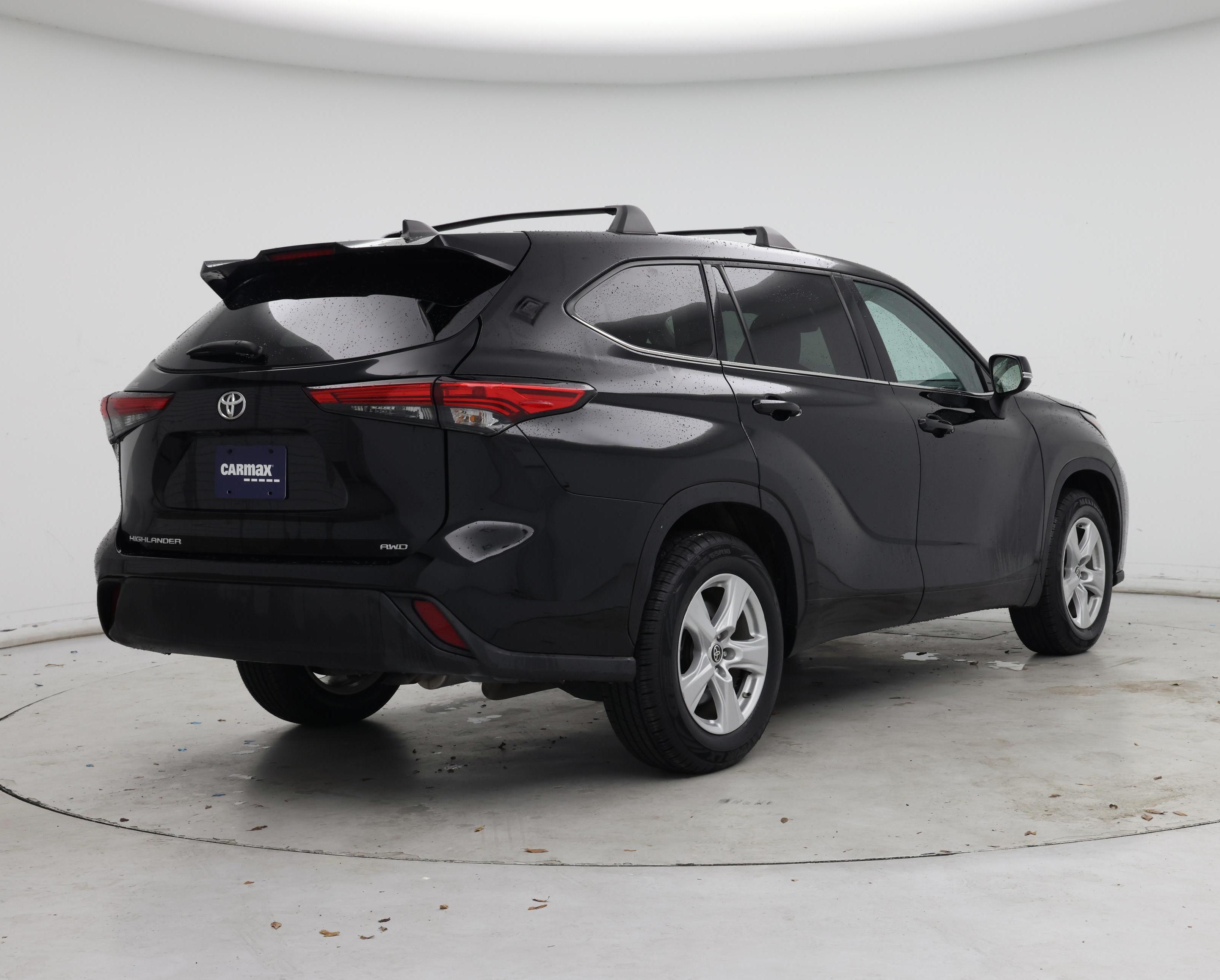 Thumbnail: 2022 Toyota Highlander - 8