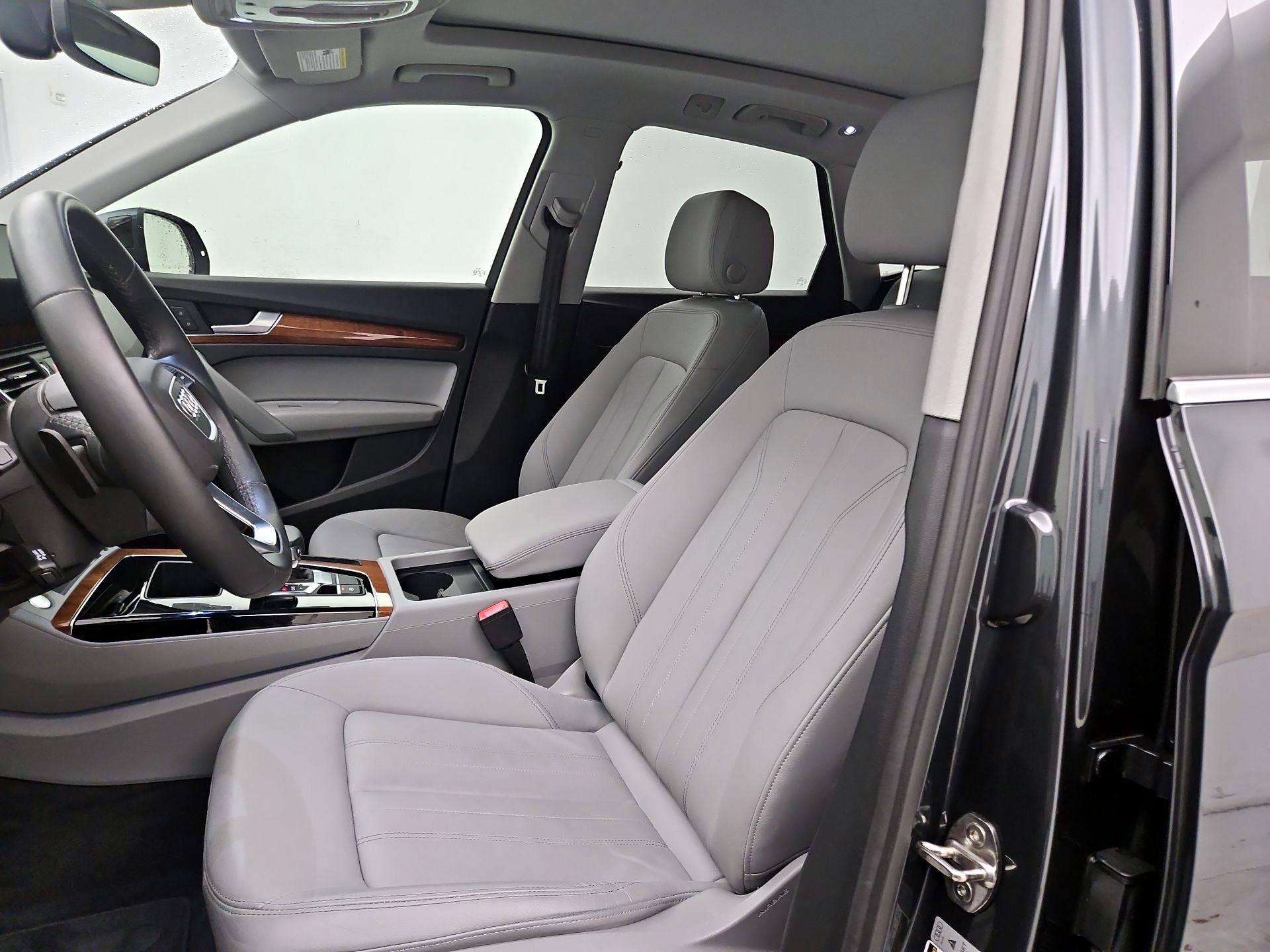 Thumbnail: 2023 Audi Q5 - 11