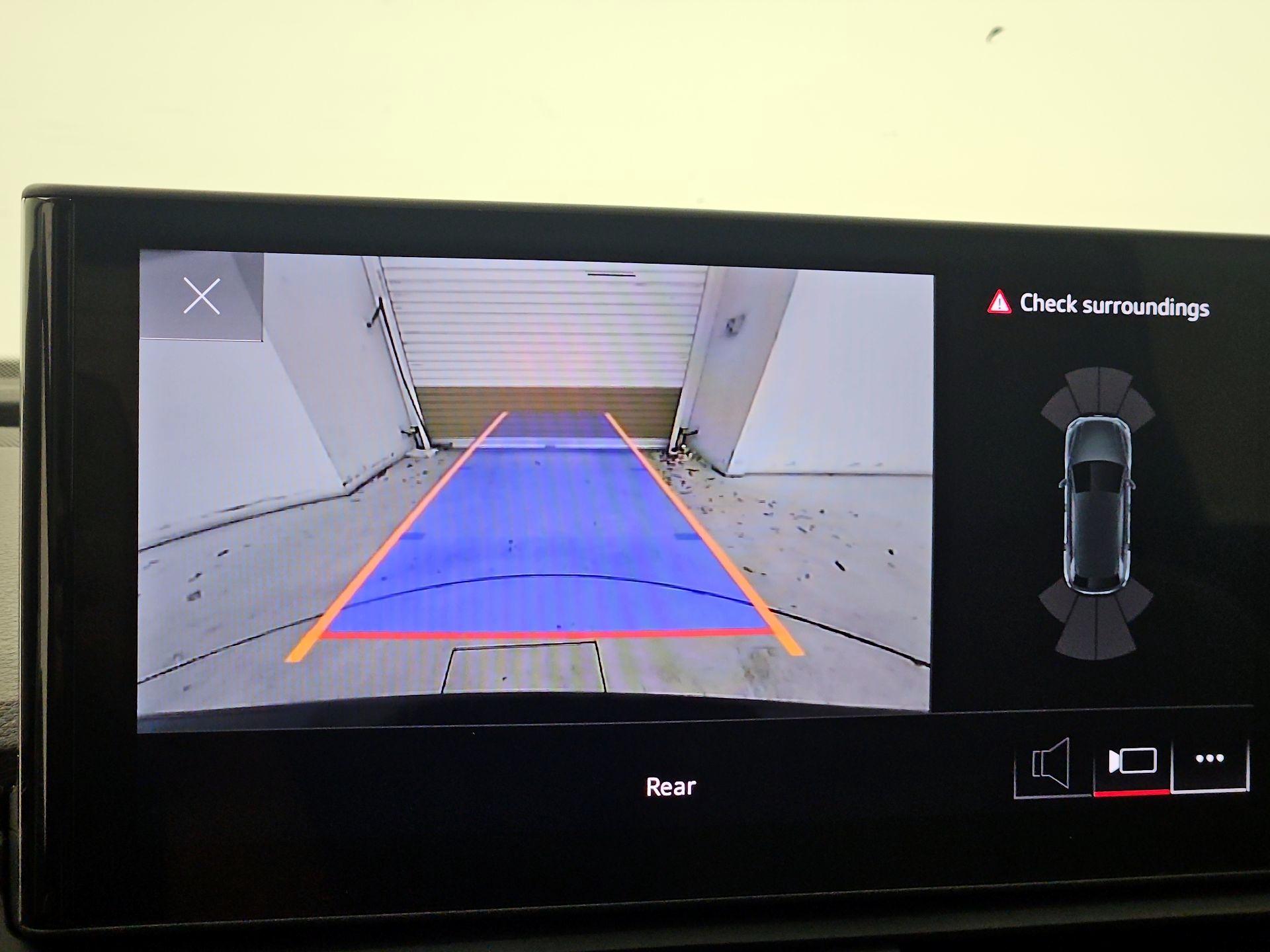 Thumbnail: 2023 Audi Q5 - 14