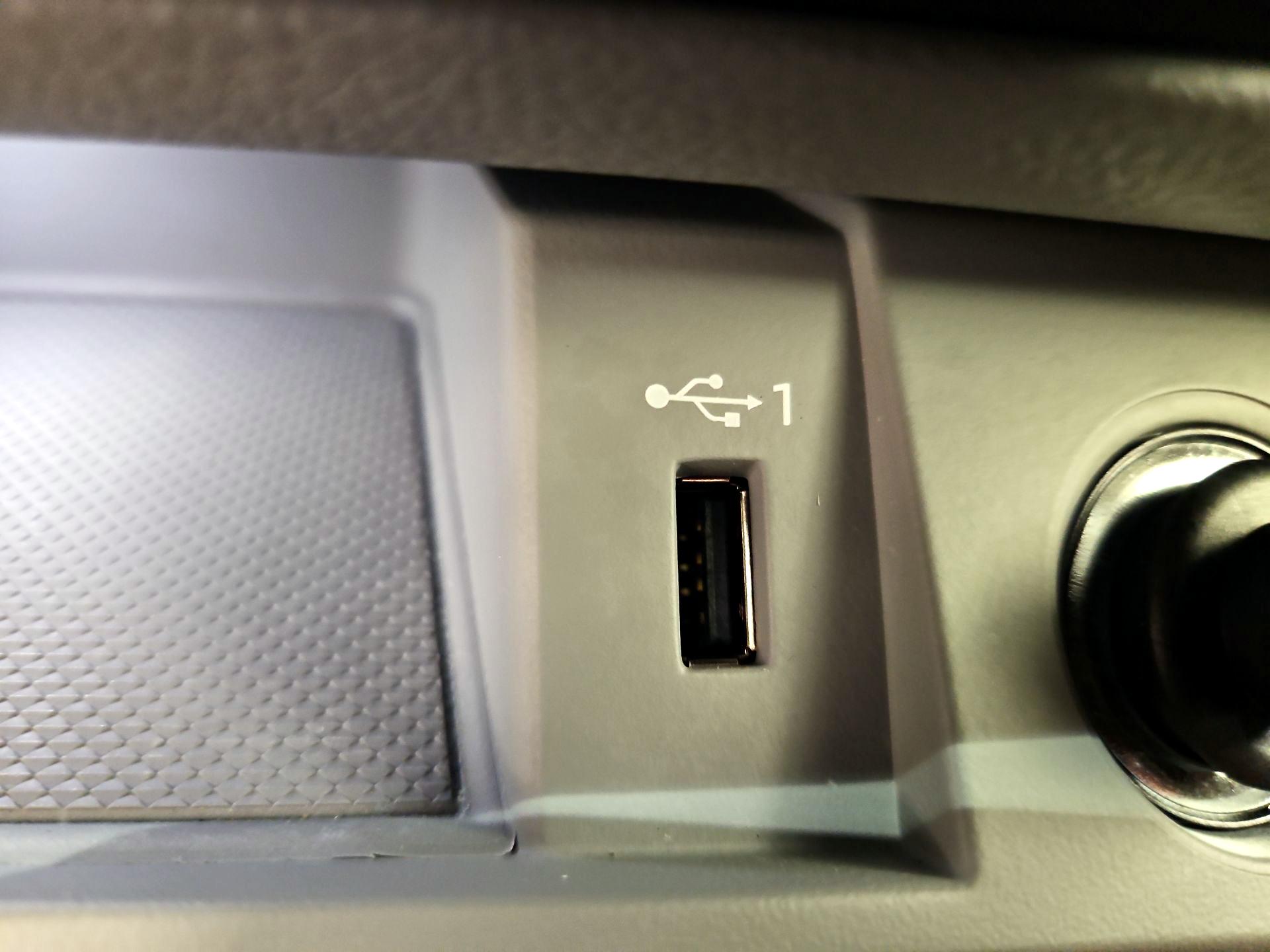 Thumbnail: 2023 Audi Q5 - 18