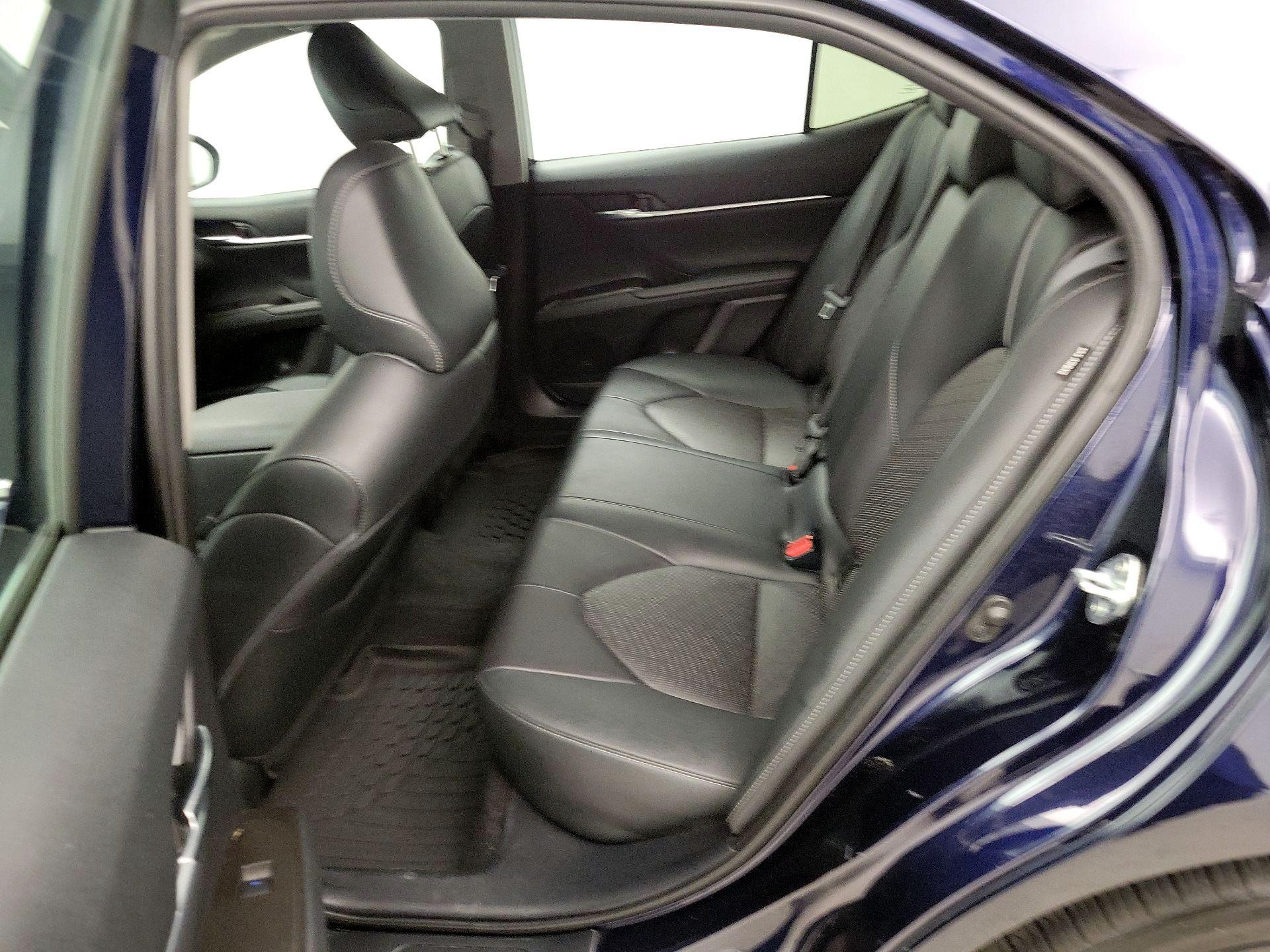 Thumbnail: 2022 Toyota Camry - 18