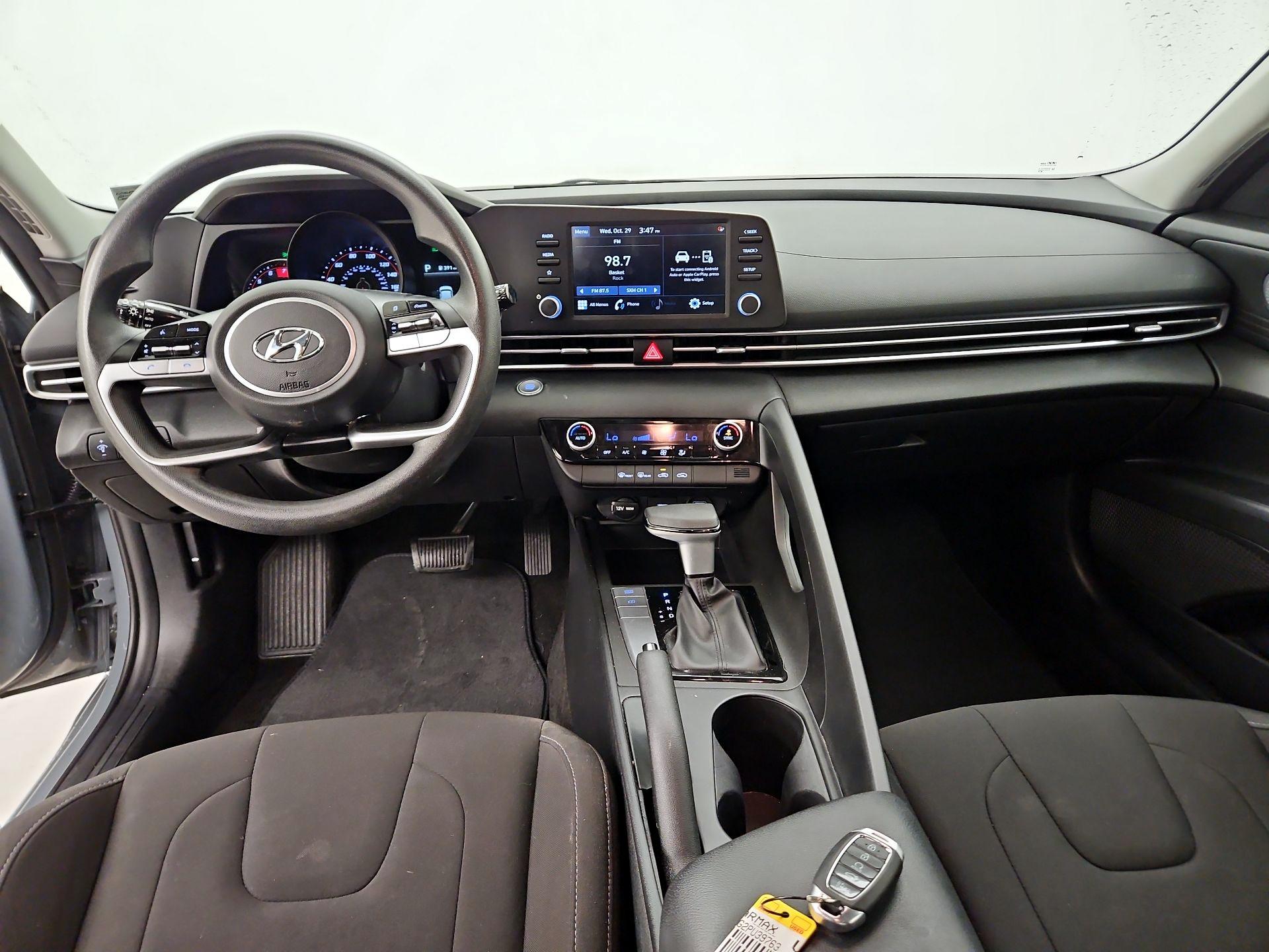 Thumbnail: 2023 Hyundai Elantra - 9