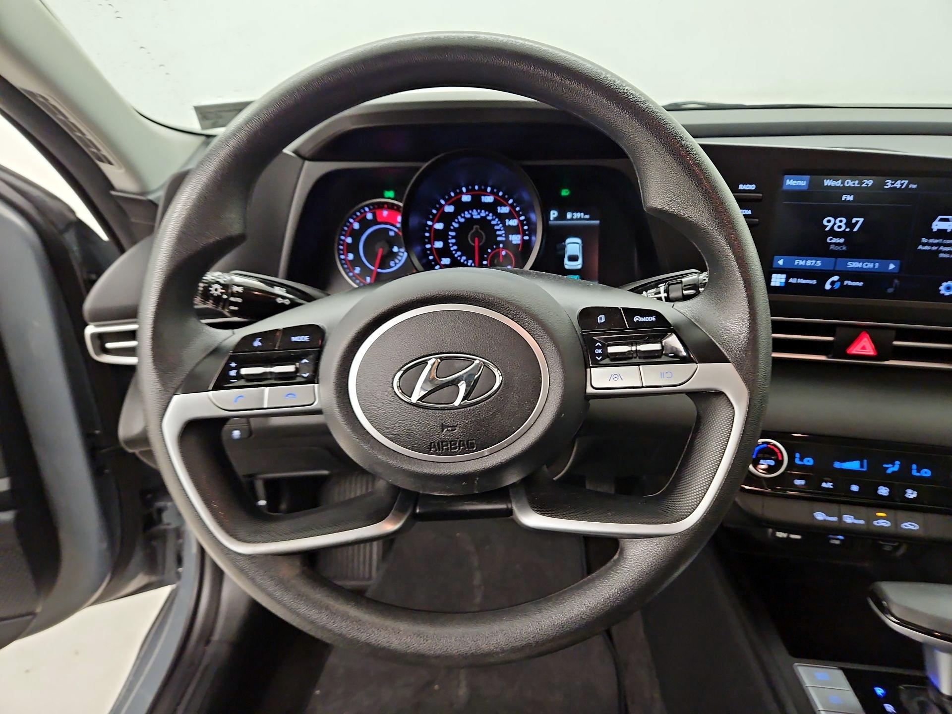 Thumbnail: 2023 Hyundai Elantra - 10