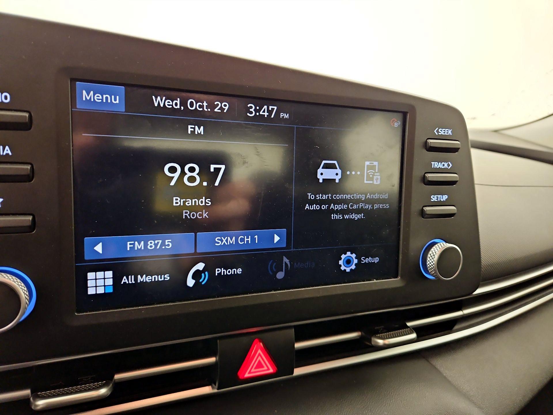 Thumbnail: 2023 Hyundai Elantra - 15