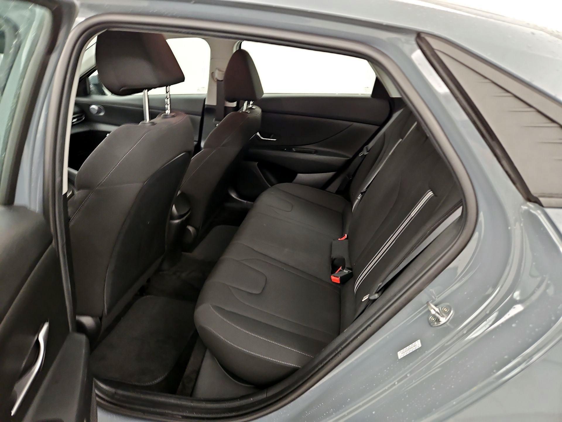 Thumbnail: 2023 Hyundai Elantra - 19