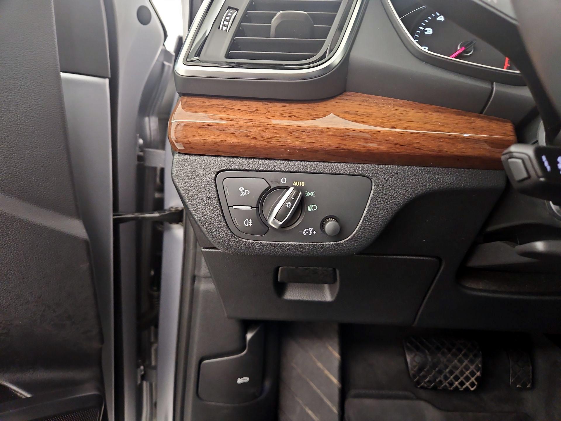 Thumbnail: 2023 Audi Q5 - 13