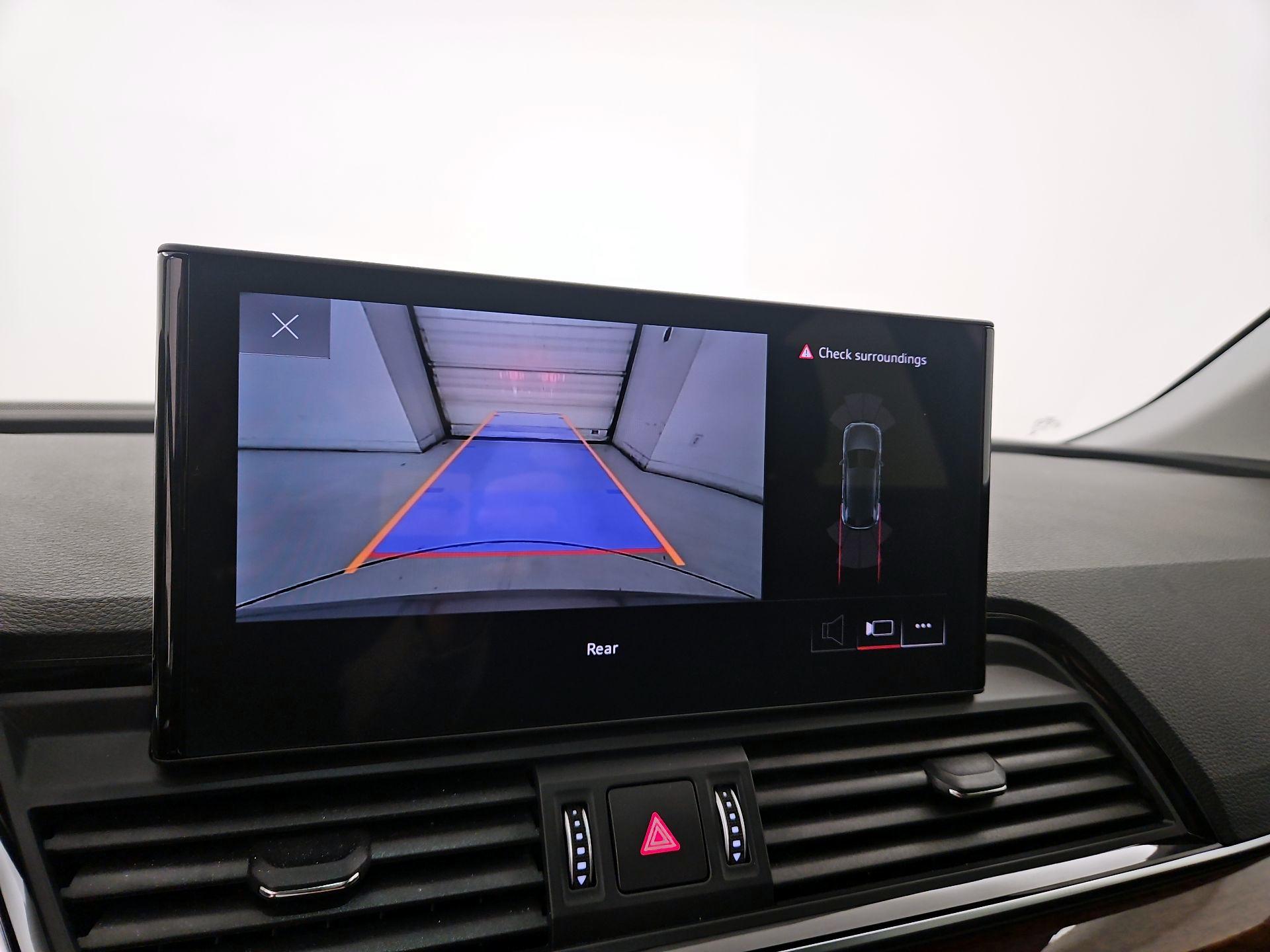 Thumbnail: 2023 Audi Q5 - 14