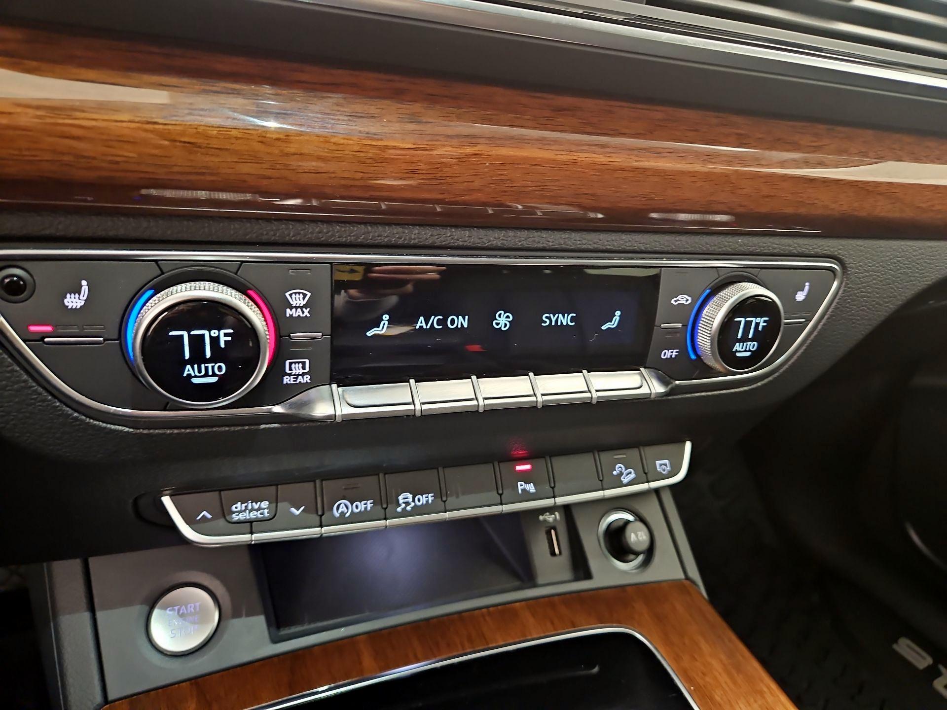 Thumbnail: 2023 Audi Q5 - 16