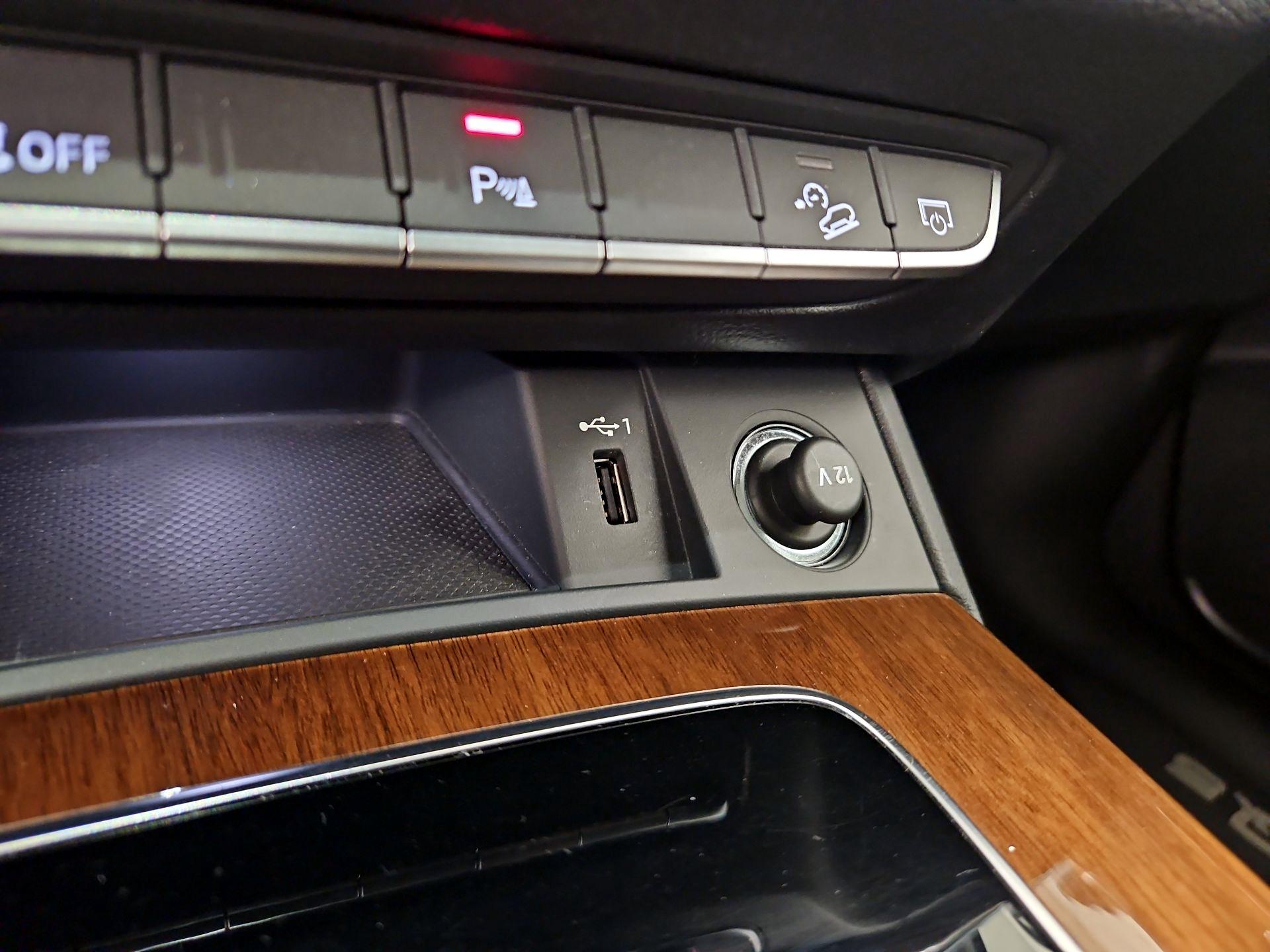 Thumbnail: 2023 Audi Q5 - 18