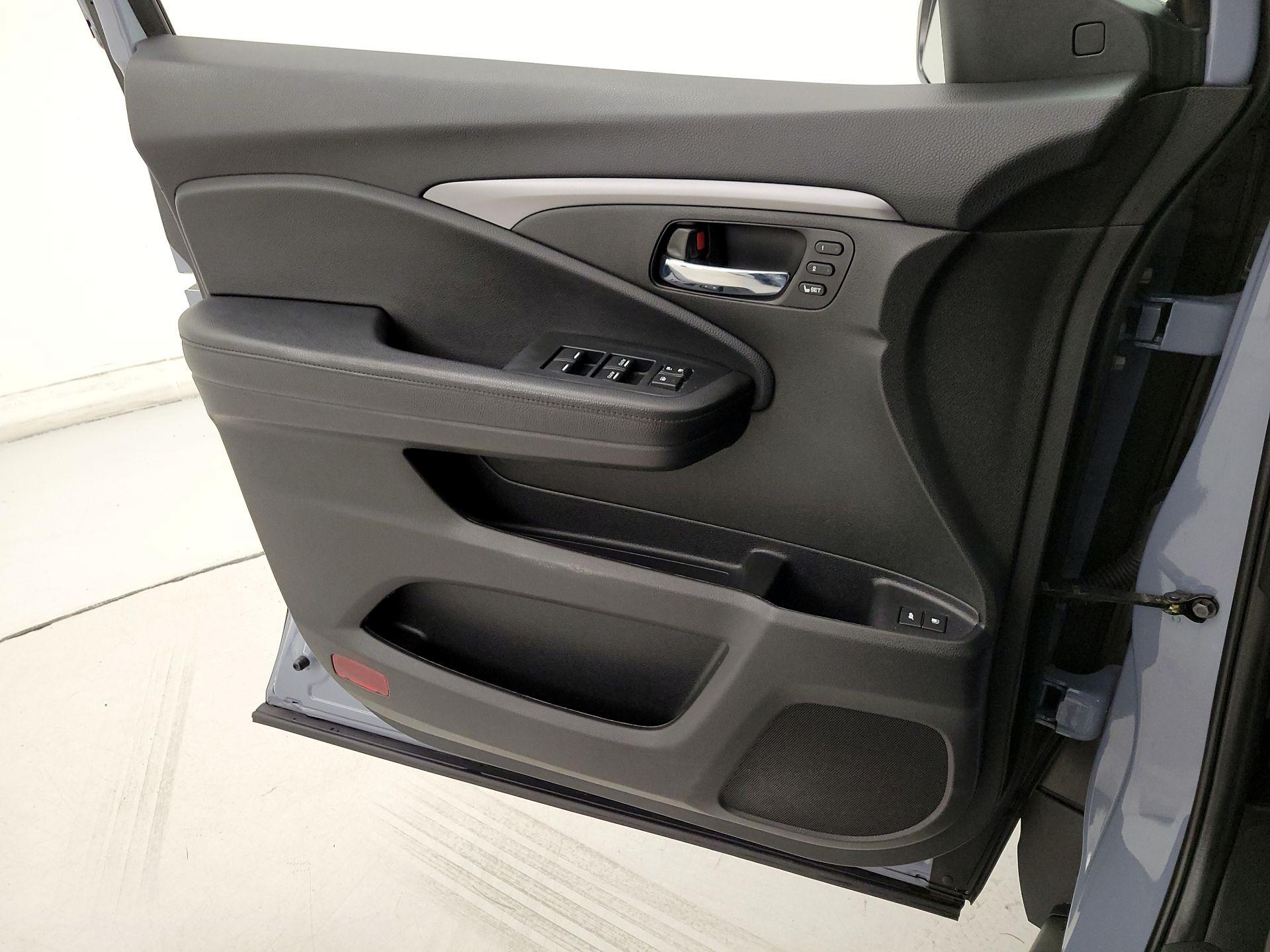 Thumbnail: 2022 Honda Pilot - 12