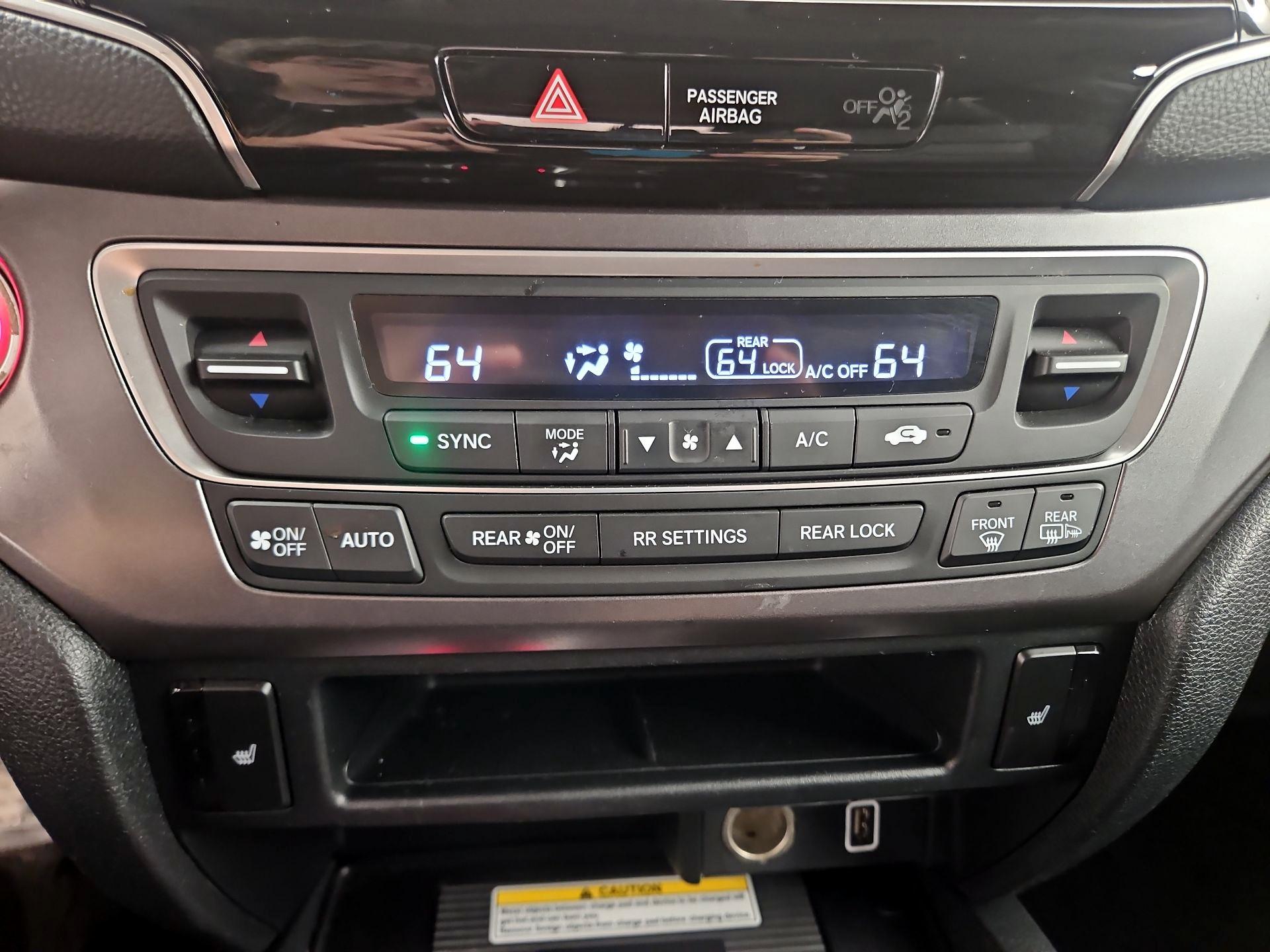 Thumbnail: 2021 Honda Pilot - 16