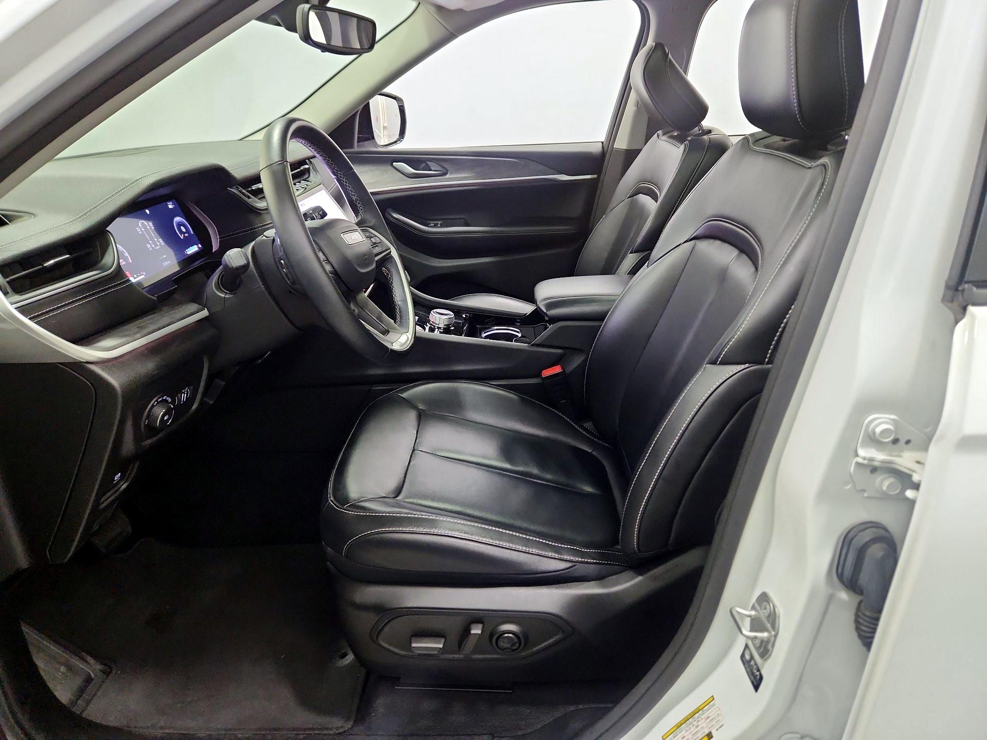 Thumbnail: 2021 Jeep Grand Cherokee L - 11