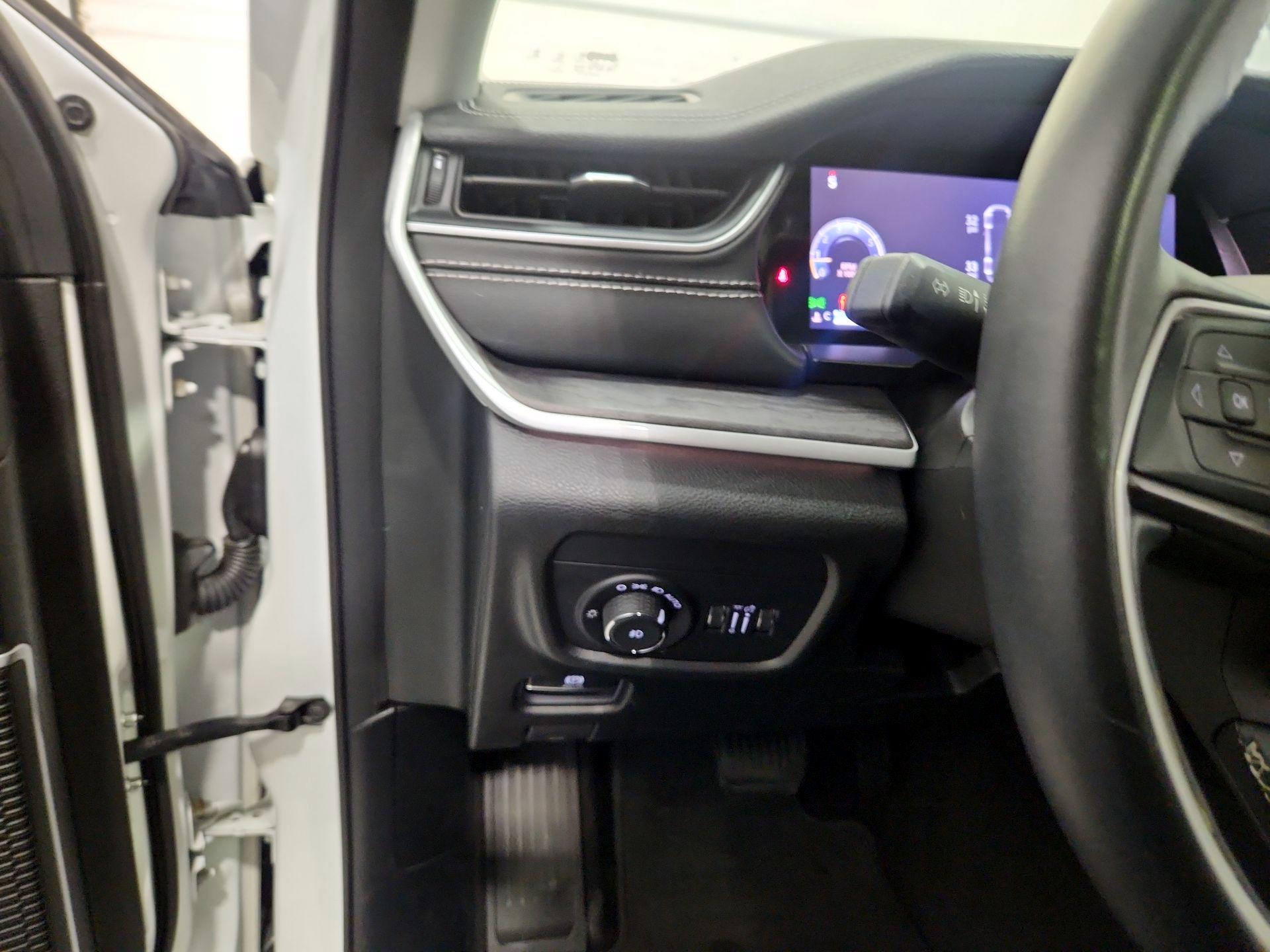 Thumbnail: 2021 Jeep Grand Cherokee L - 13