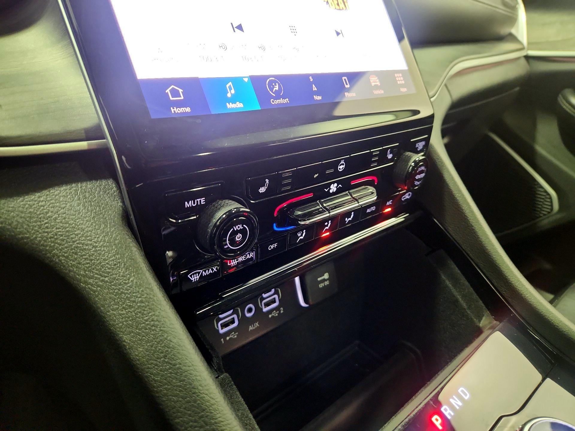 Thumbnail: 2021 Jeep Grand Cherokee L - 17