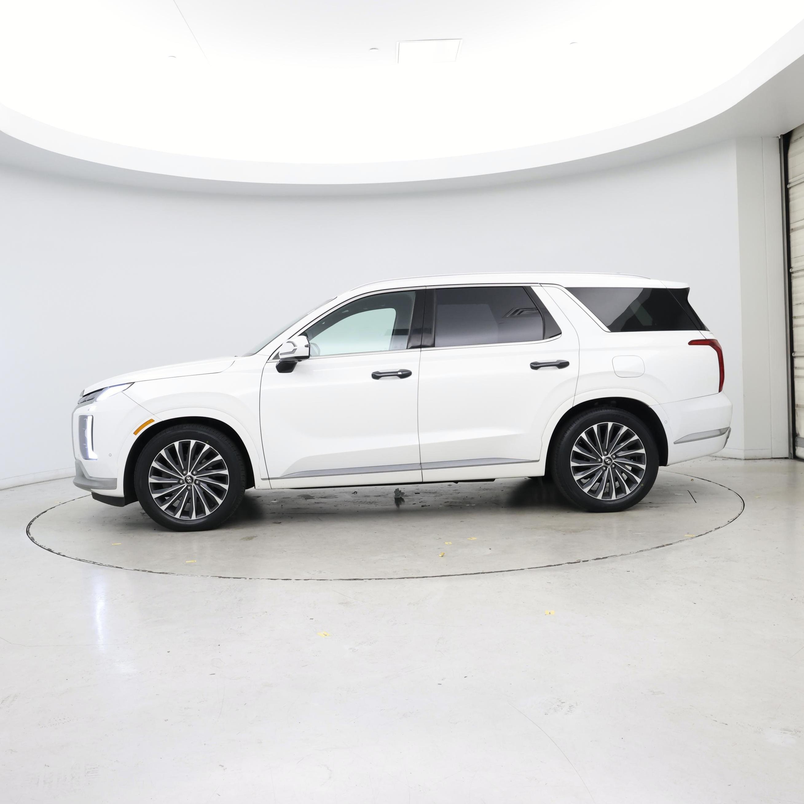 Thumbnail: 2023 Hyundai Palisade - 3