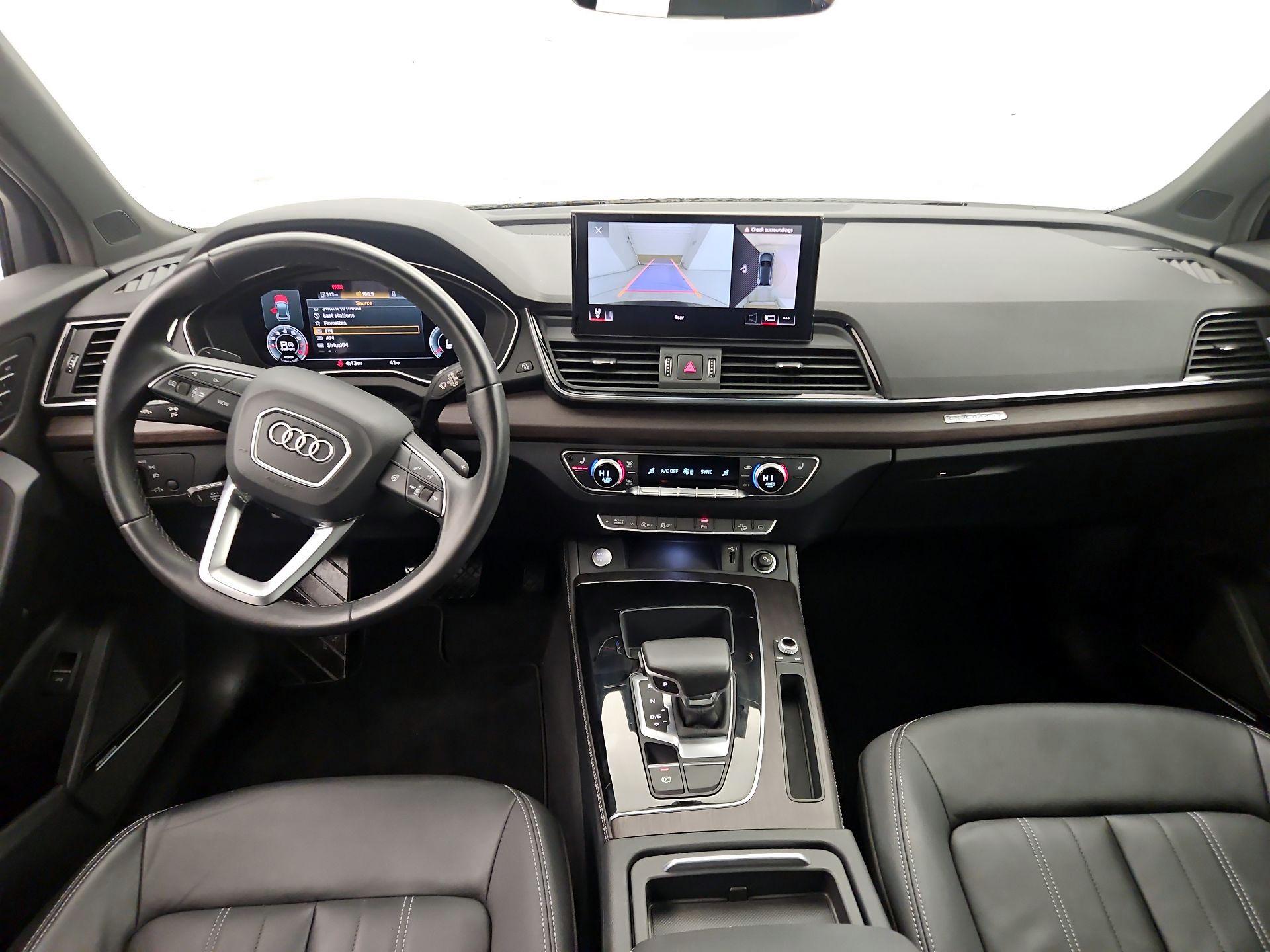 Thumbnail: 2022 Audi Q5 - 9