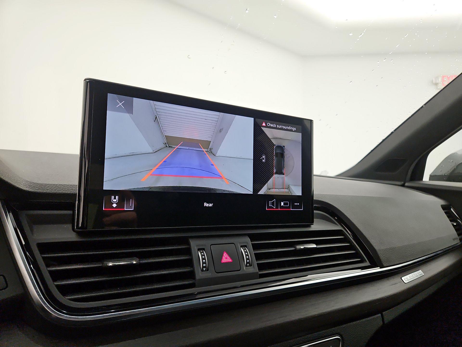 Thumbnail: 2022 Audi Q5 - 14