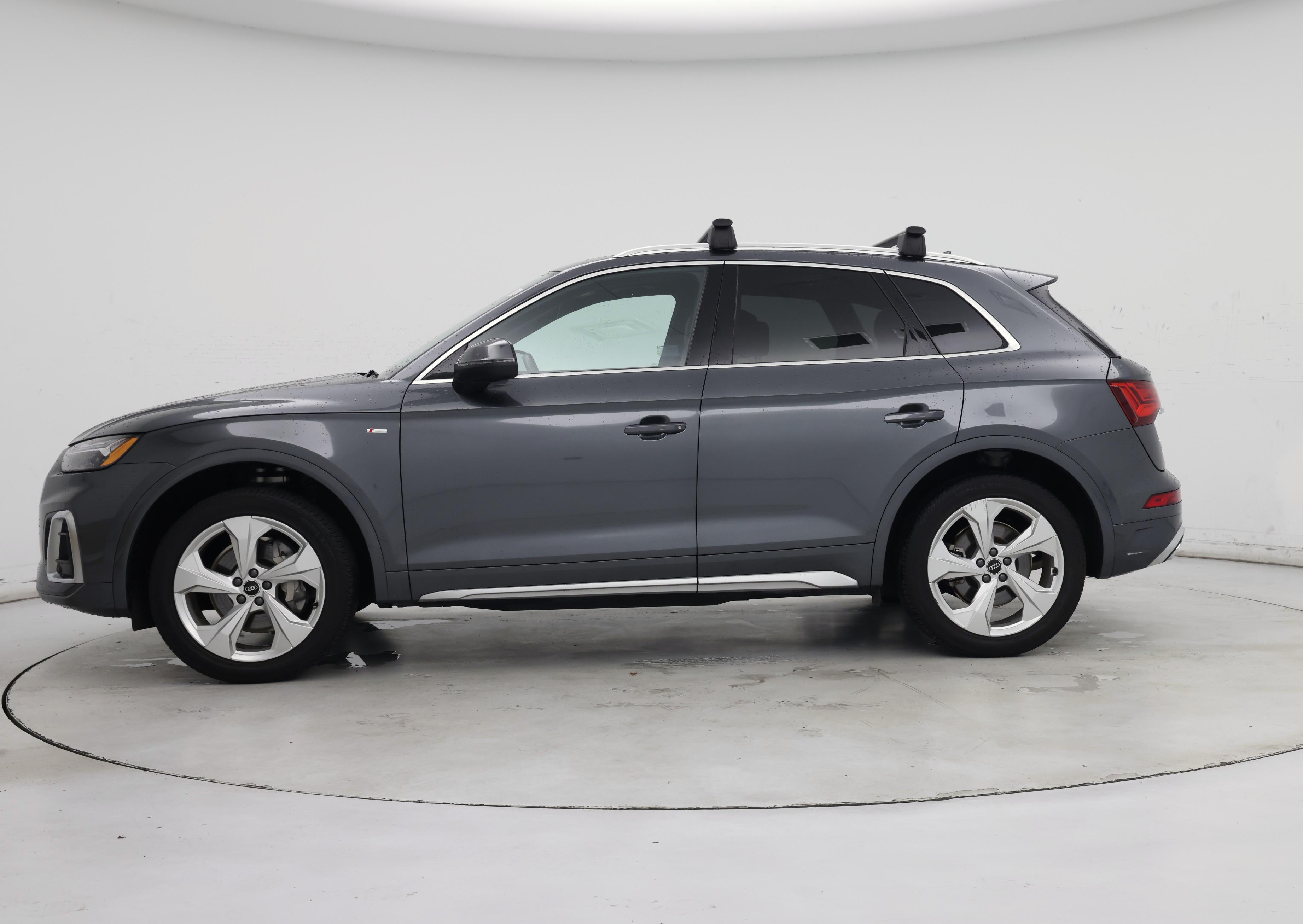 Thumbnail: 2022 Audi Q5 - 3