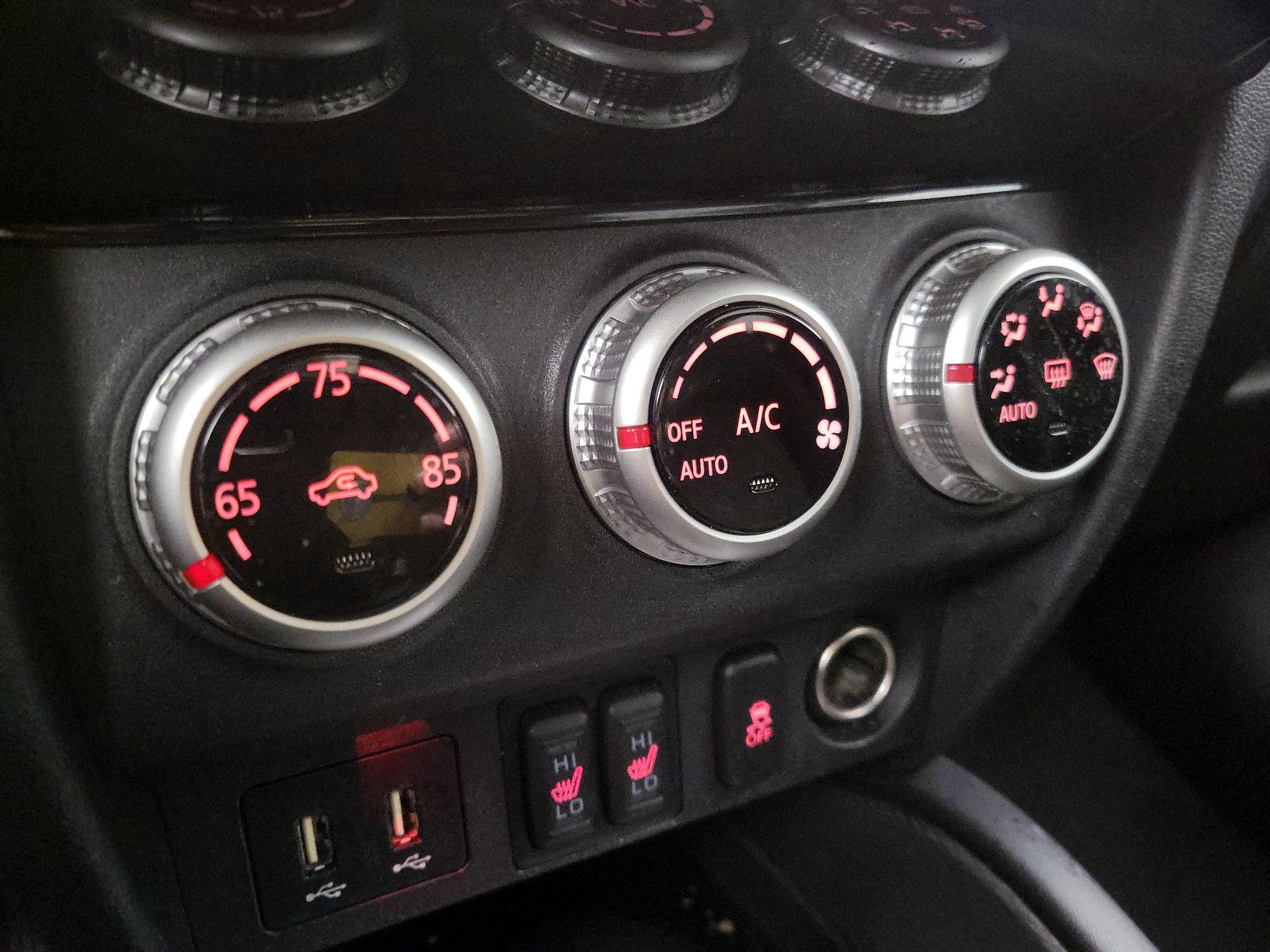 Thumbnail: 2021 Mitsubishi Outlander Sport - 16