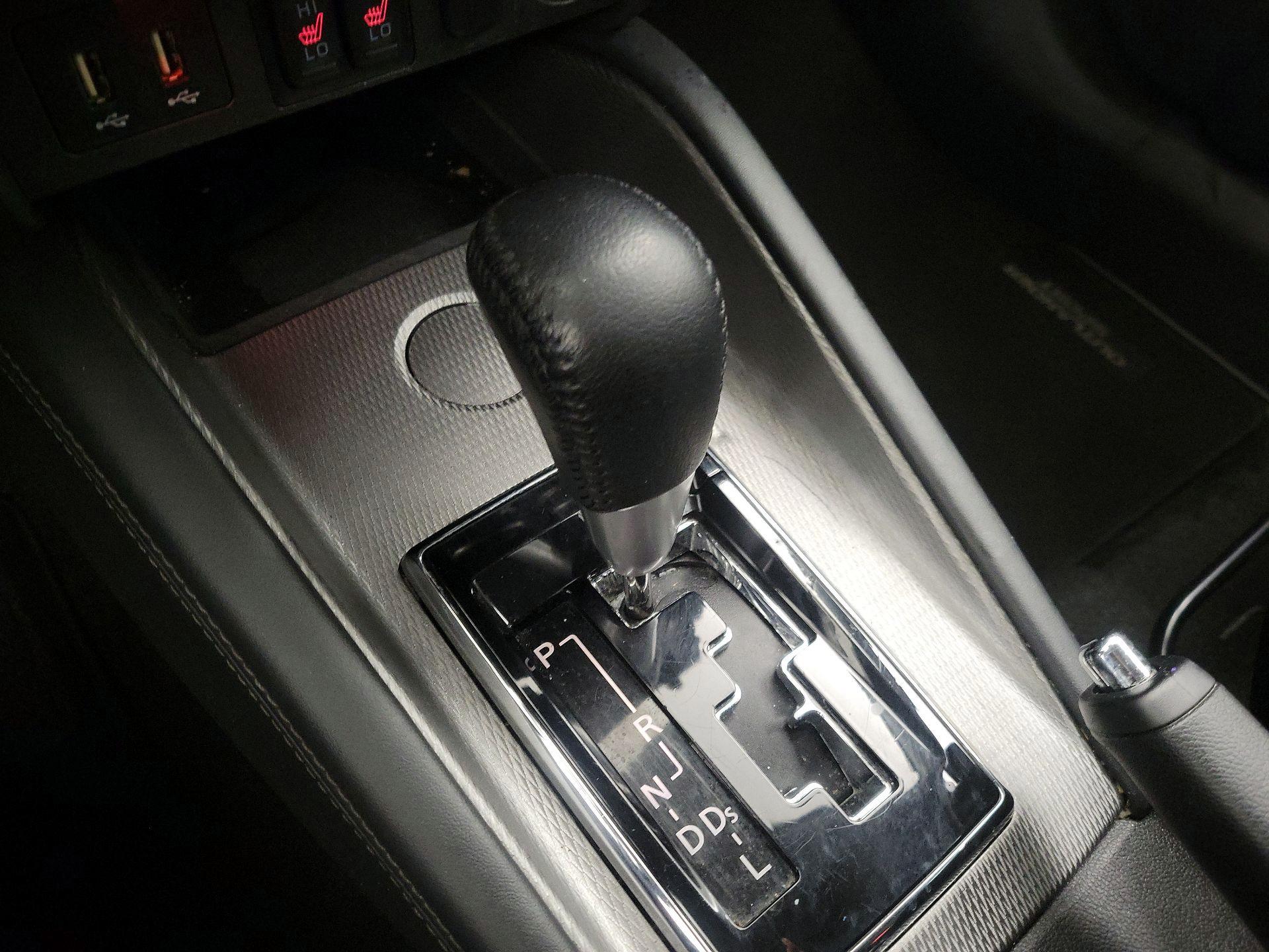 Thumbnail: 2021 Mitsubishi Outlander Sport - 17