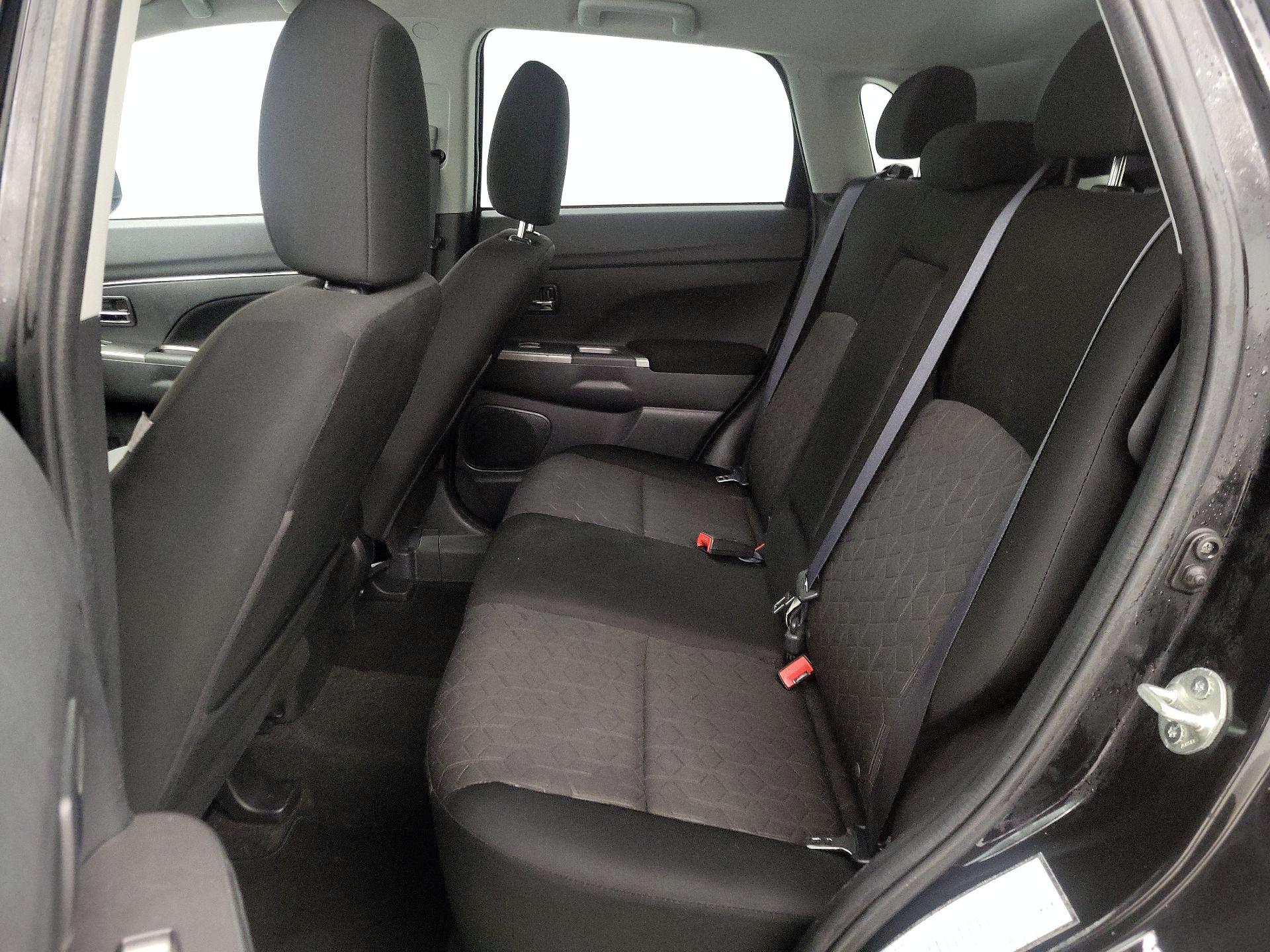 Thumbnail: 2021 Mitsubishi Outlander Sport - 19