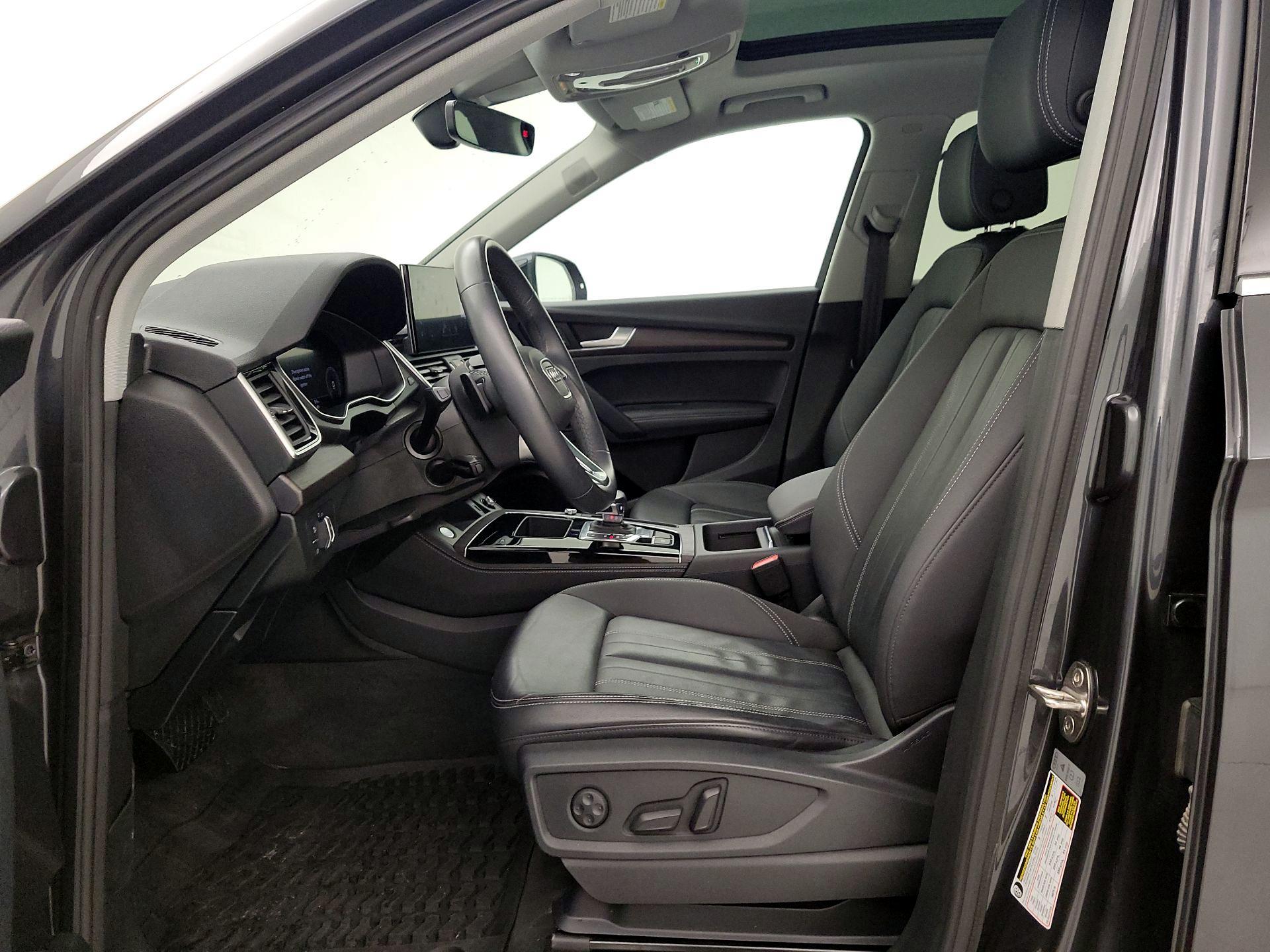 Thumbnail: 2021 Audi Q5 - 11