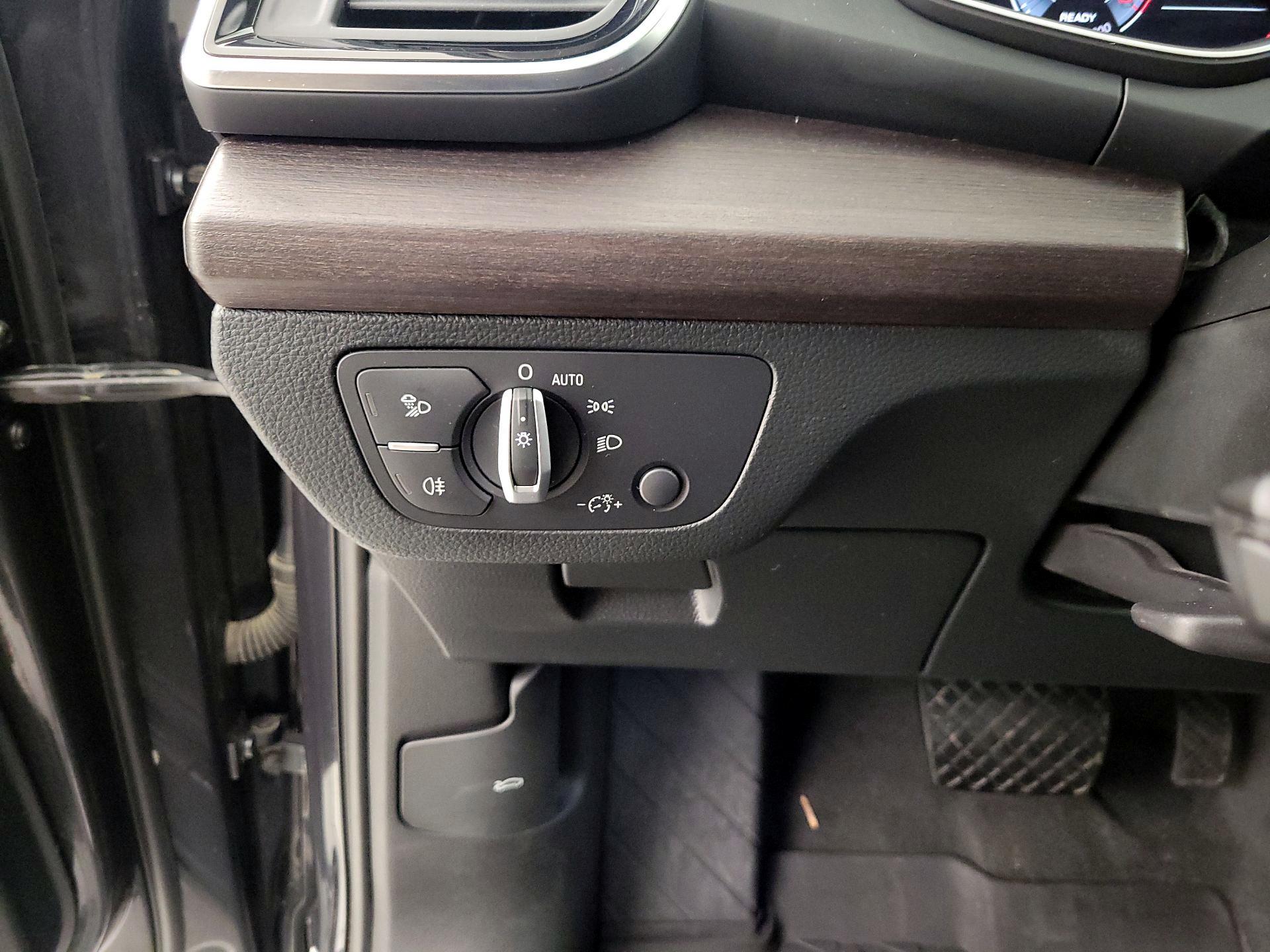 Thumbnail: 2021 Audi Q5 - 13