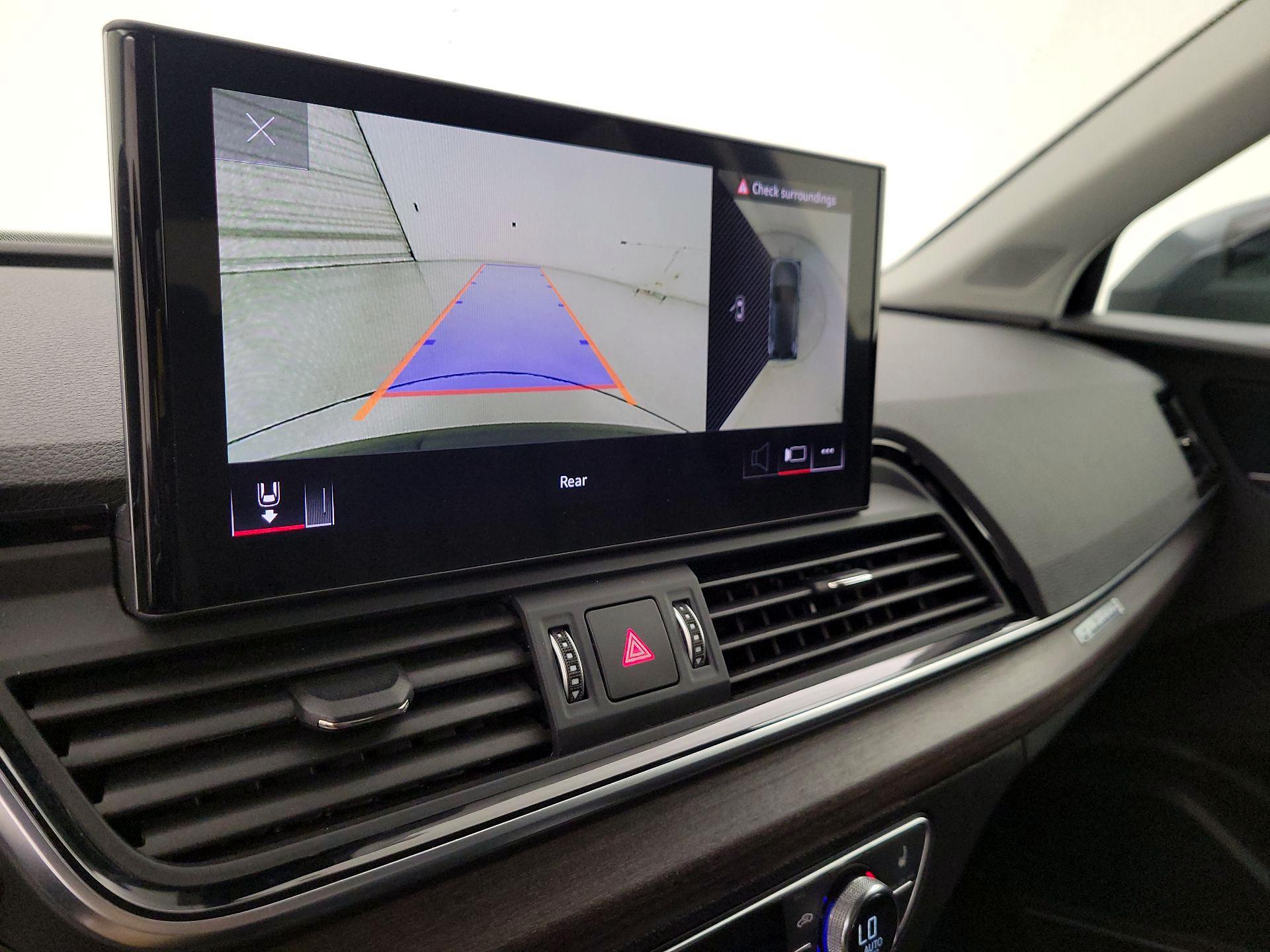 Thumbnail: 2021 Audi Q5 - 15