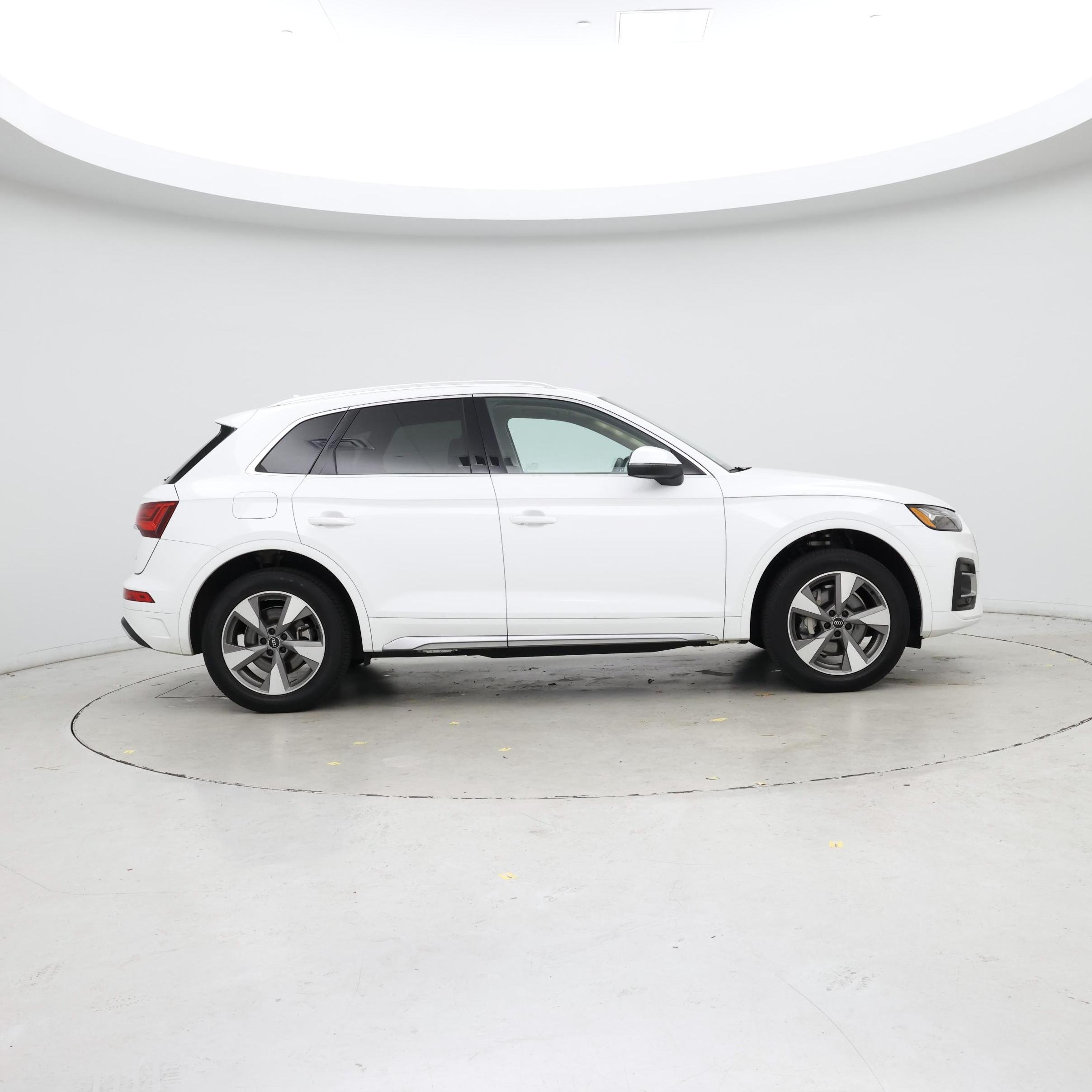 Thumbnail: 2022 Audi Q5 - 7