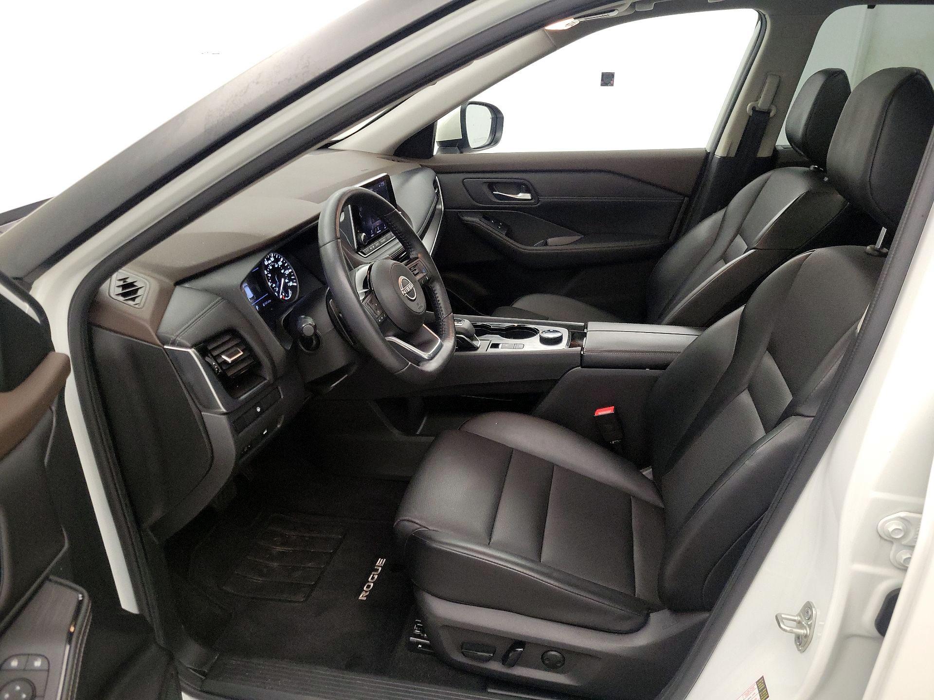 Thumbnail: 2022 Nissan Rogue - 11