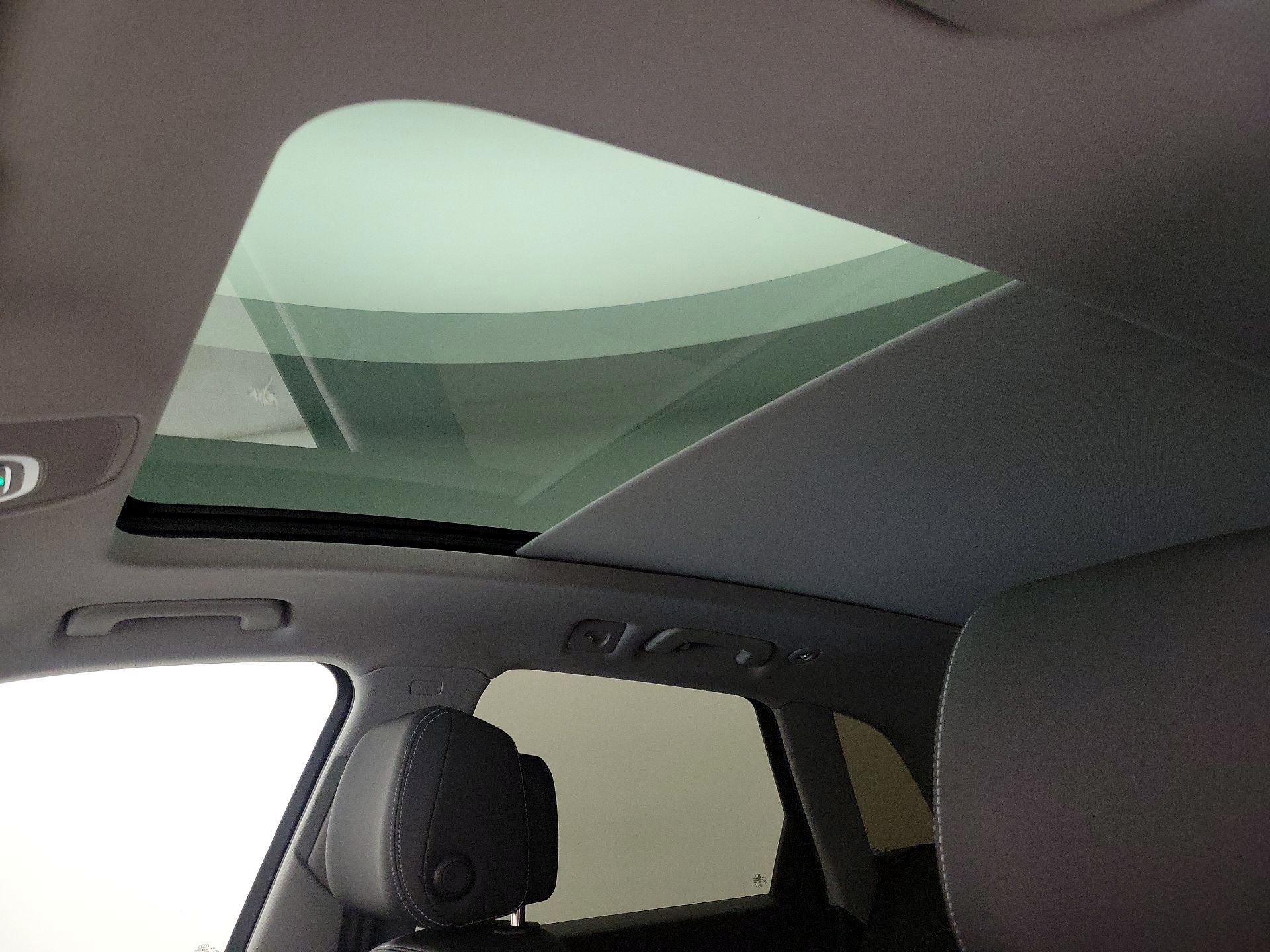 Thumbnail: 2023 Audi Q5 - 20