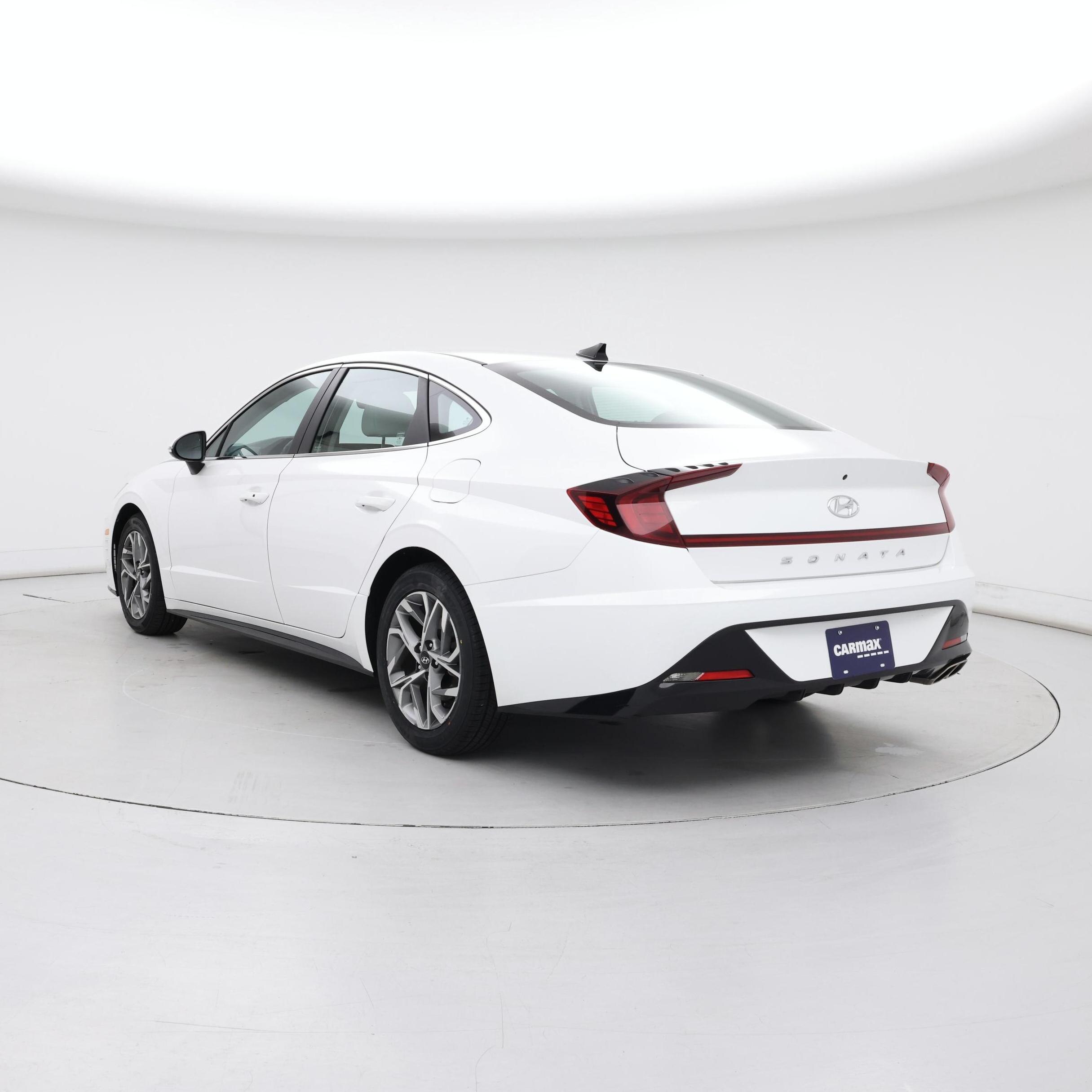 Thumbnail: 2023 Hyundai Sonata - 2