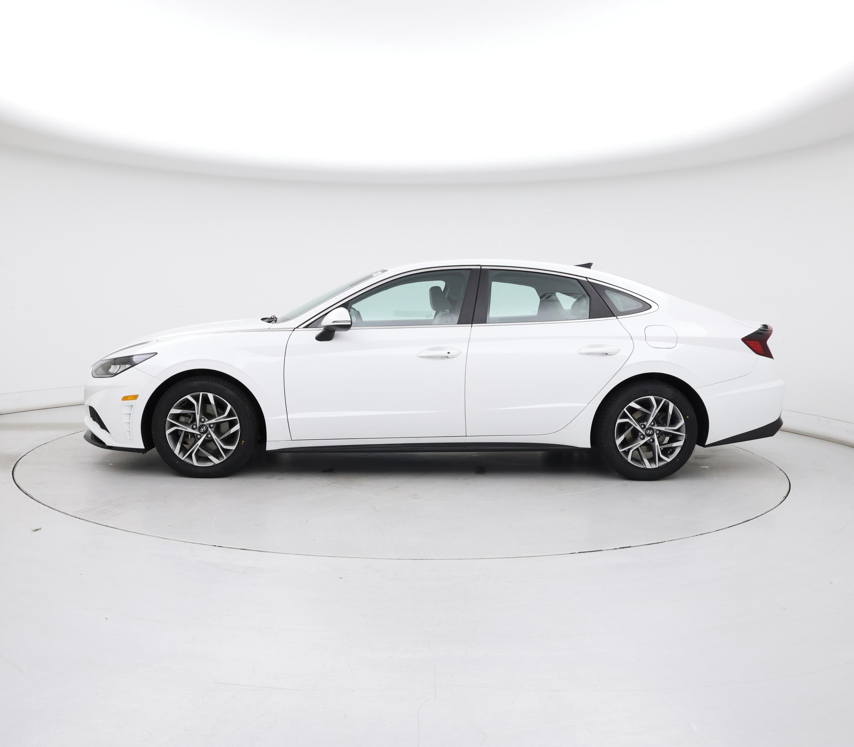 Thumbnail: 2023 Hyundai Sonata - 3