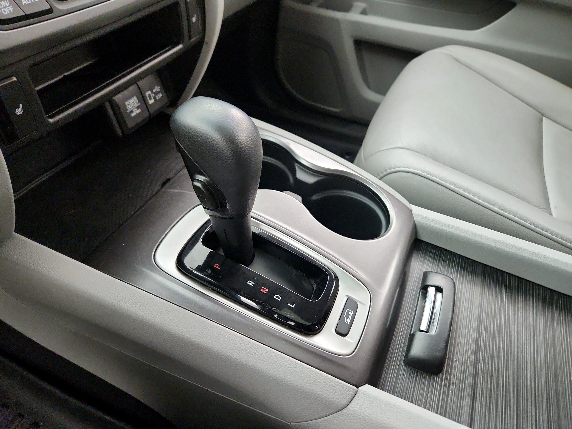 Thumbnail: 2020 Honda Pilot - 17