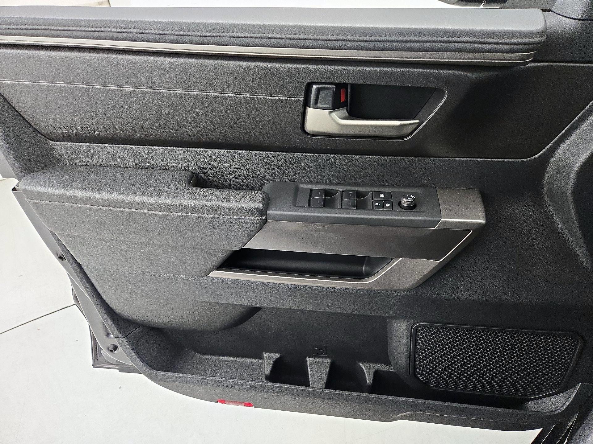 Thumbnail: 2022 Toyota Tundra - 12