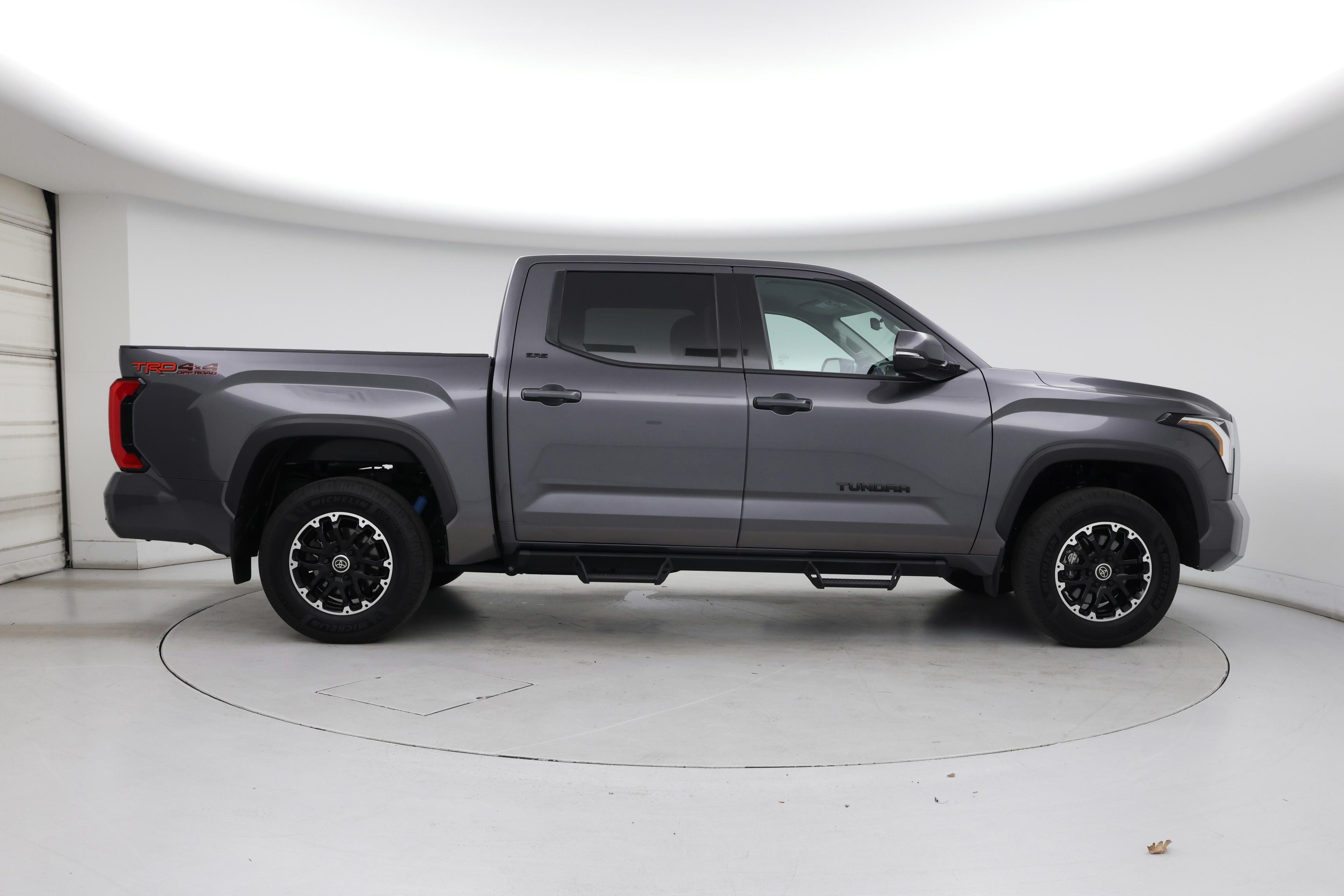 Thumbnail: 2022 Toyota Tundra - 7