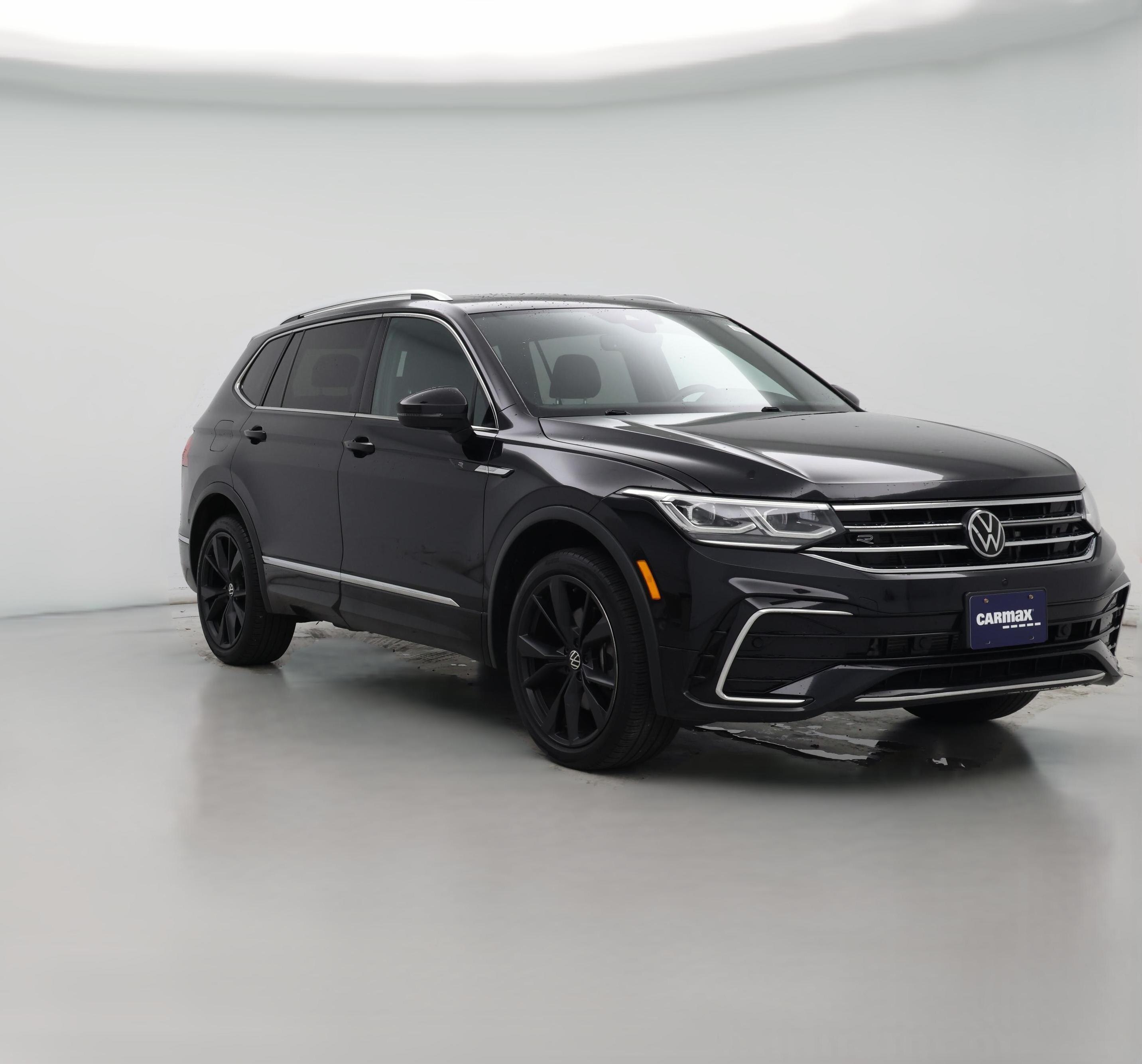 Thumbnail: 2022 Volkswagen Tiguan - 1