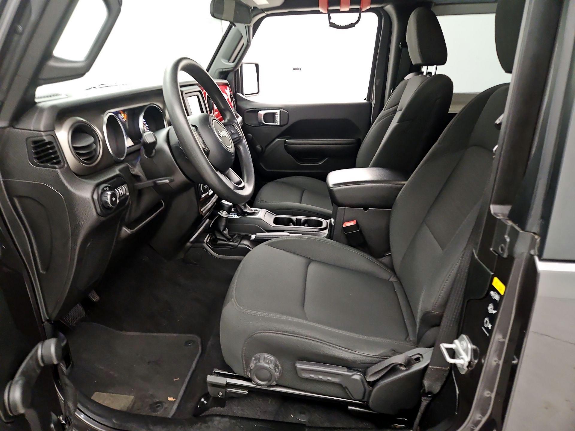 Thumbnail: 2021 Jeep Wrangler - 11