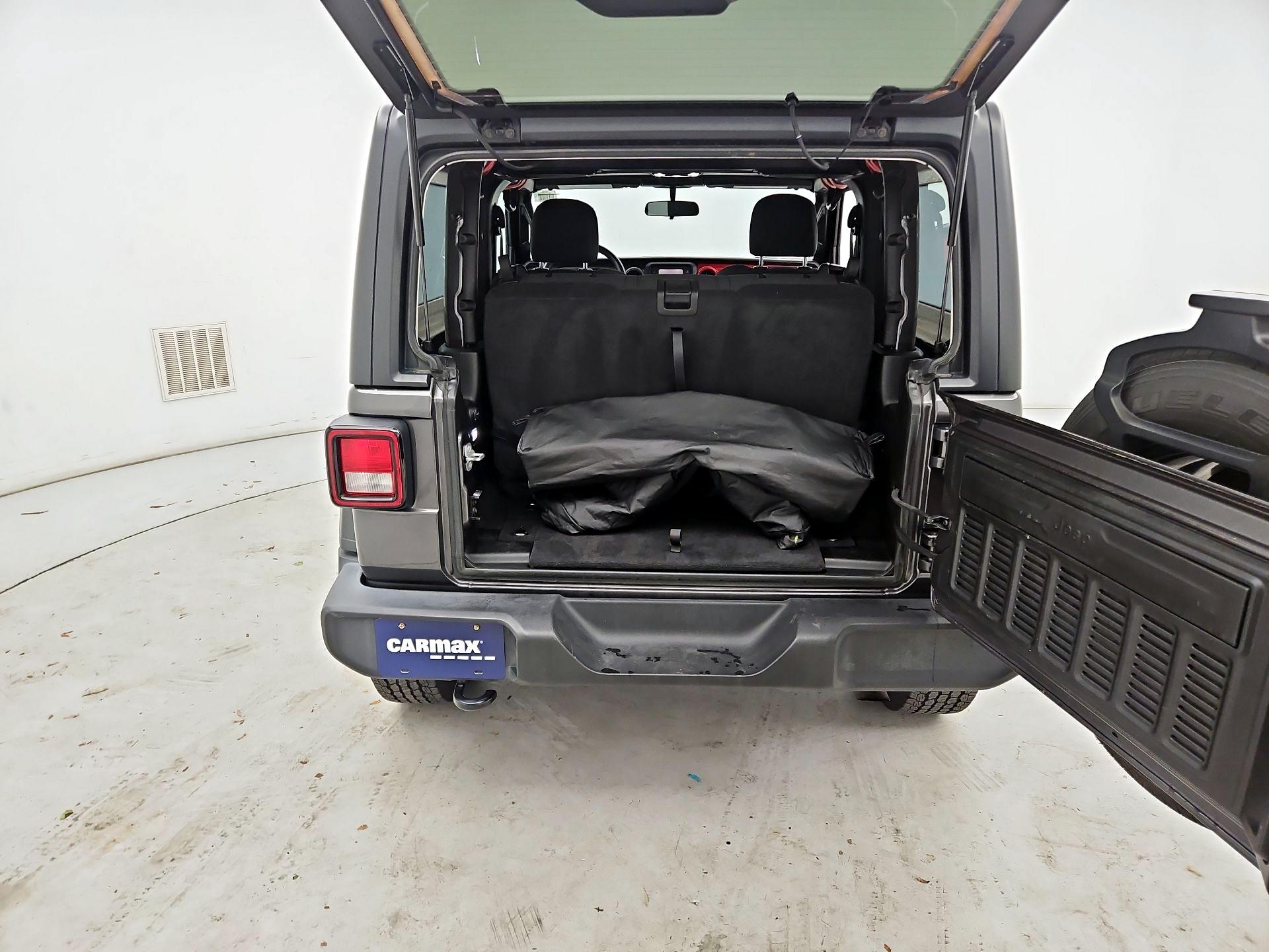 Thumbnail: 2021 Jeep Wrangler - 20