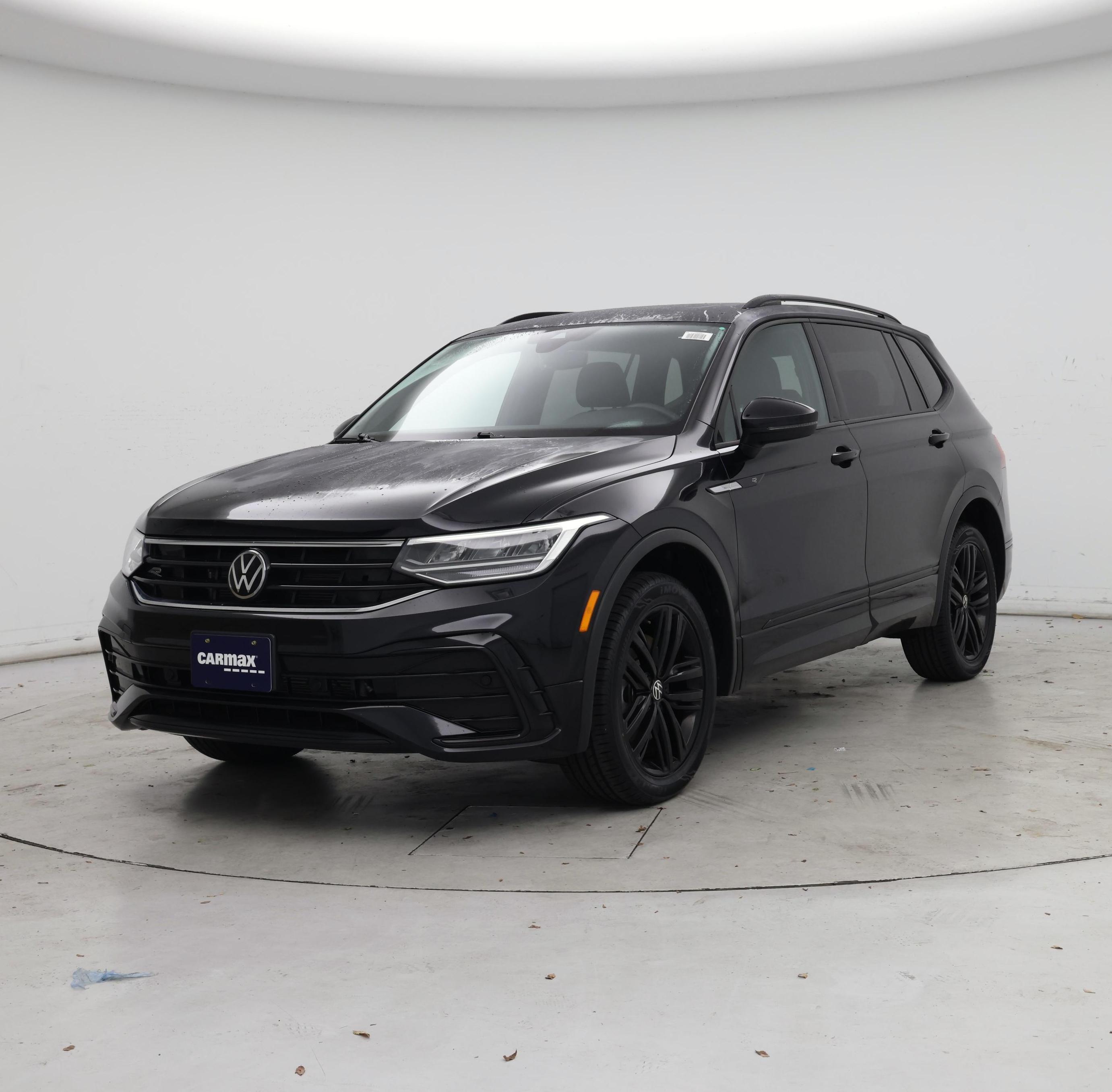 Thumbnail: 2022 Volkswagen Tiguan - 4