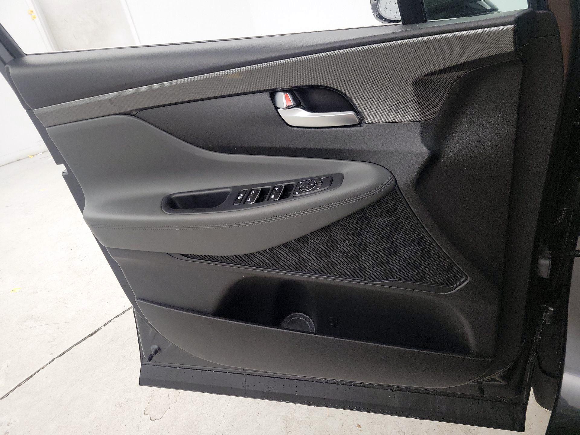 Thumbnail: 2023 Hyundai Santa Fe - 12